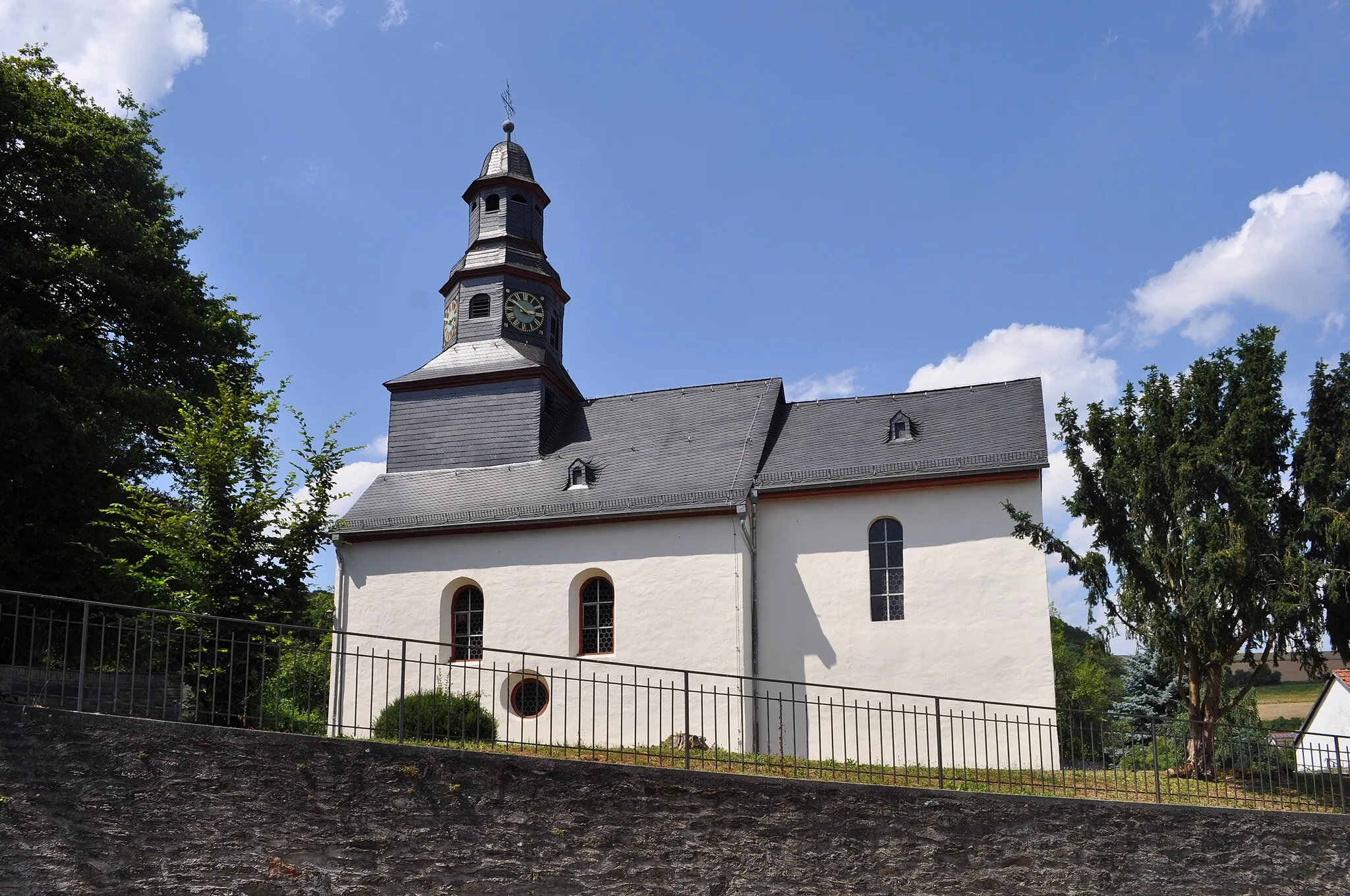 Photo showing: Langenbach, Kirche