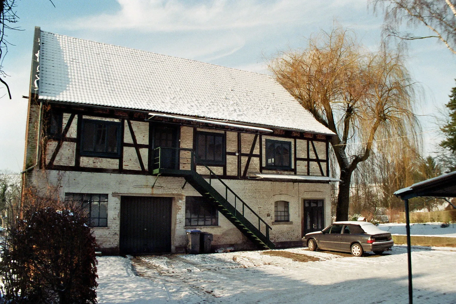 Photo showing: Photograph of the Building which Konrad Zuse, the german inventor of the computer, used in years 1949 to 1957 to manufacture his computers. Location 36166 Haunetal-Neukirchen, Germany; situation January 2010