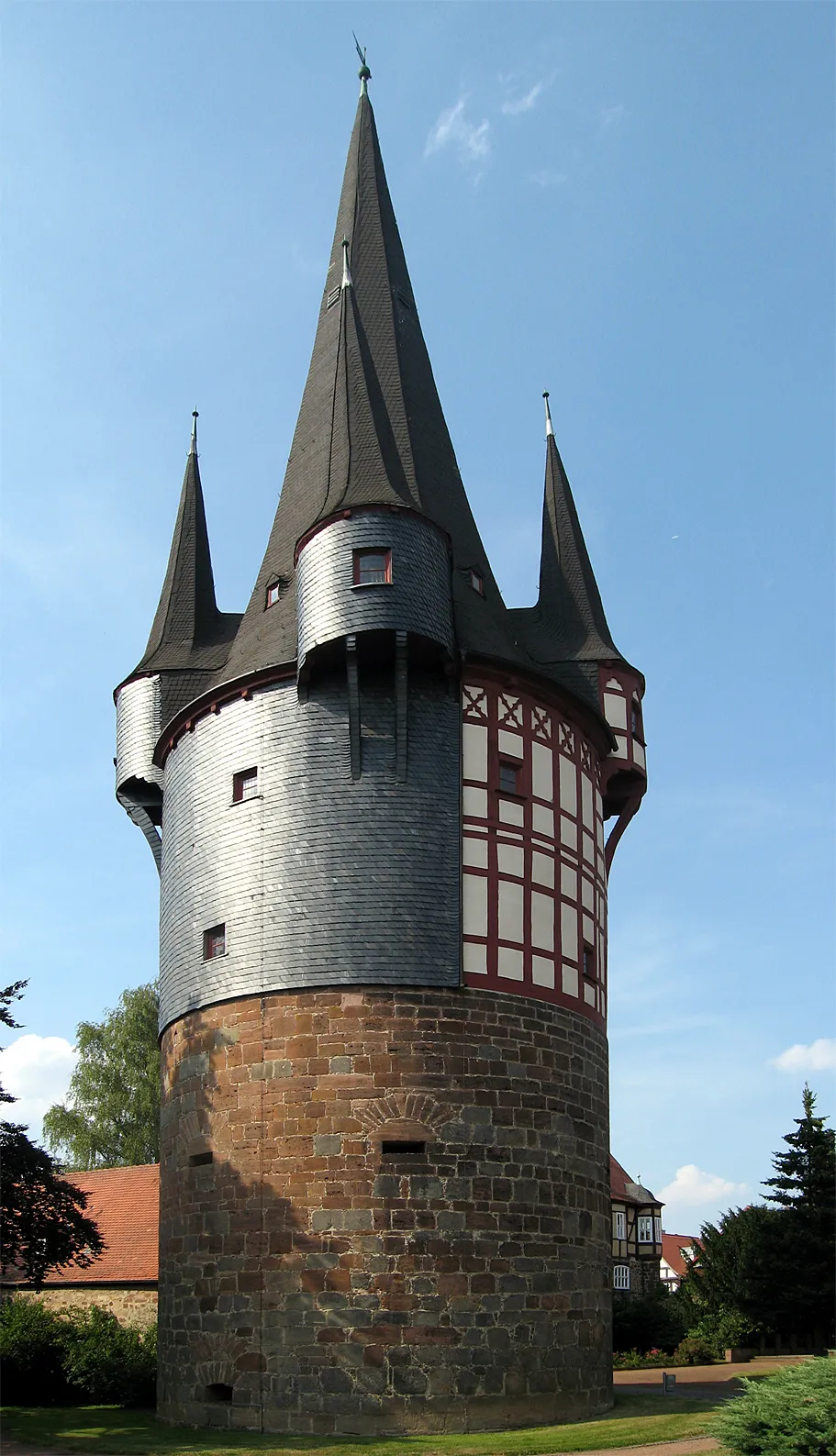 Photo showing: The Junker-Hansen-Tower, the town's landmark of Neustadt, is build in 1480 and is today one of highest Timber framing buildings in Europe. The tower is 50m high an has a diameter of 13 m.