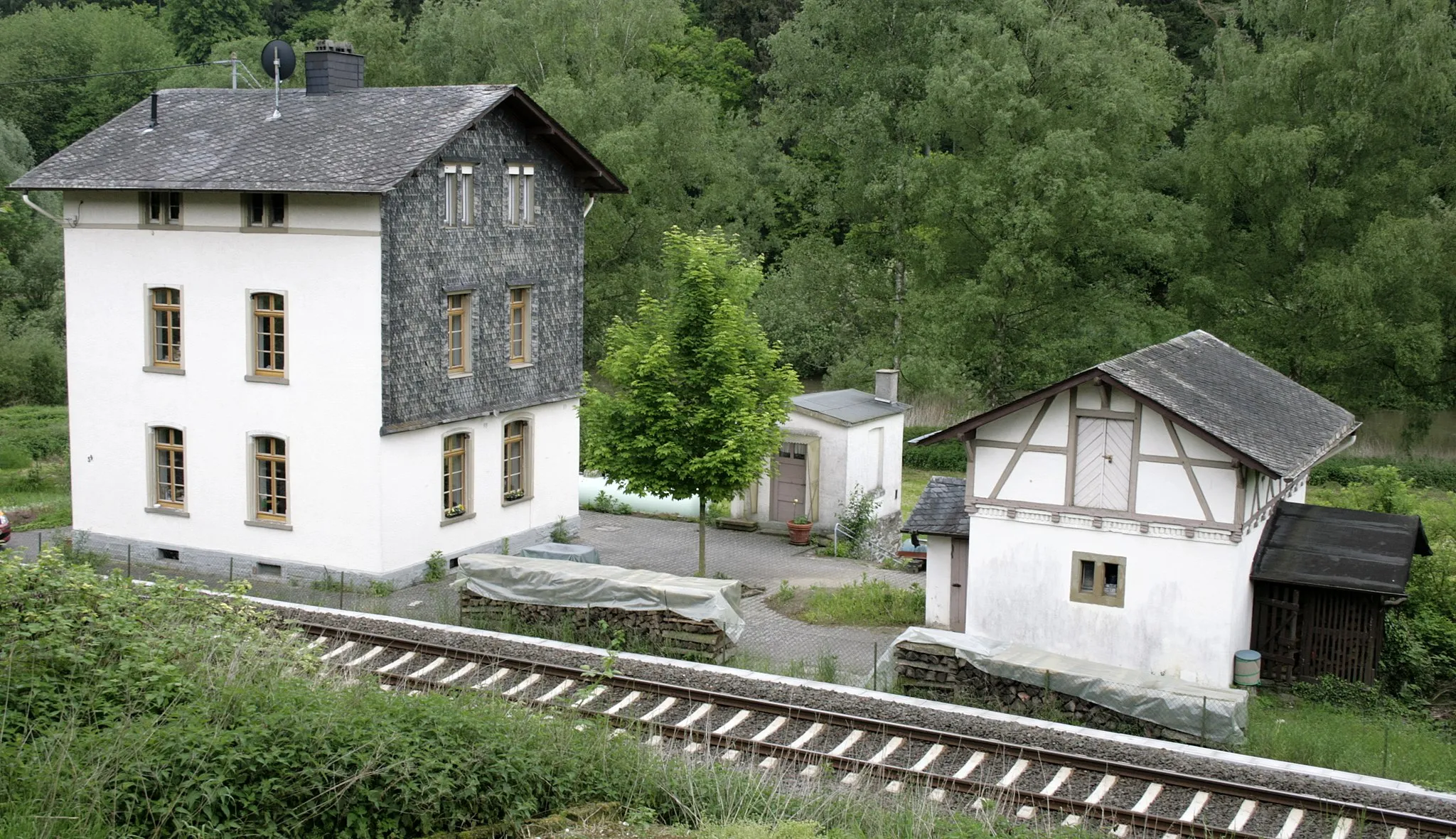 Photo showing: Ehemaliger Bahnhof Arfurt