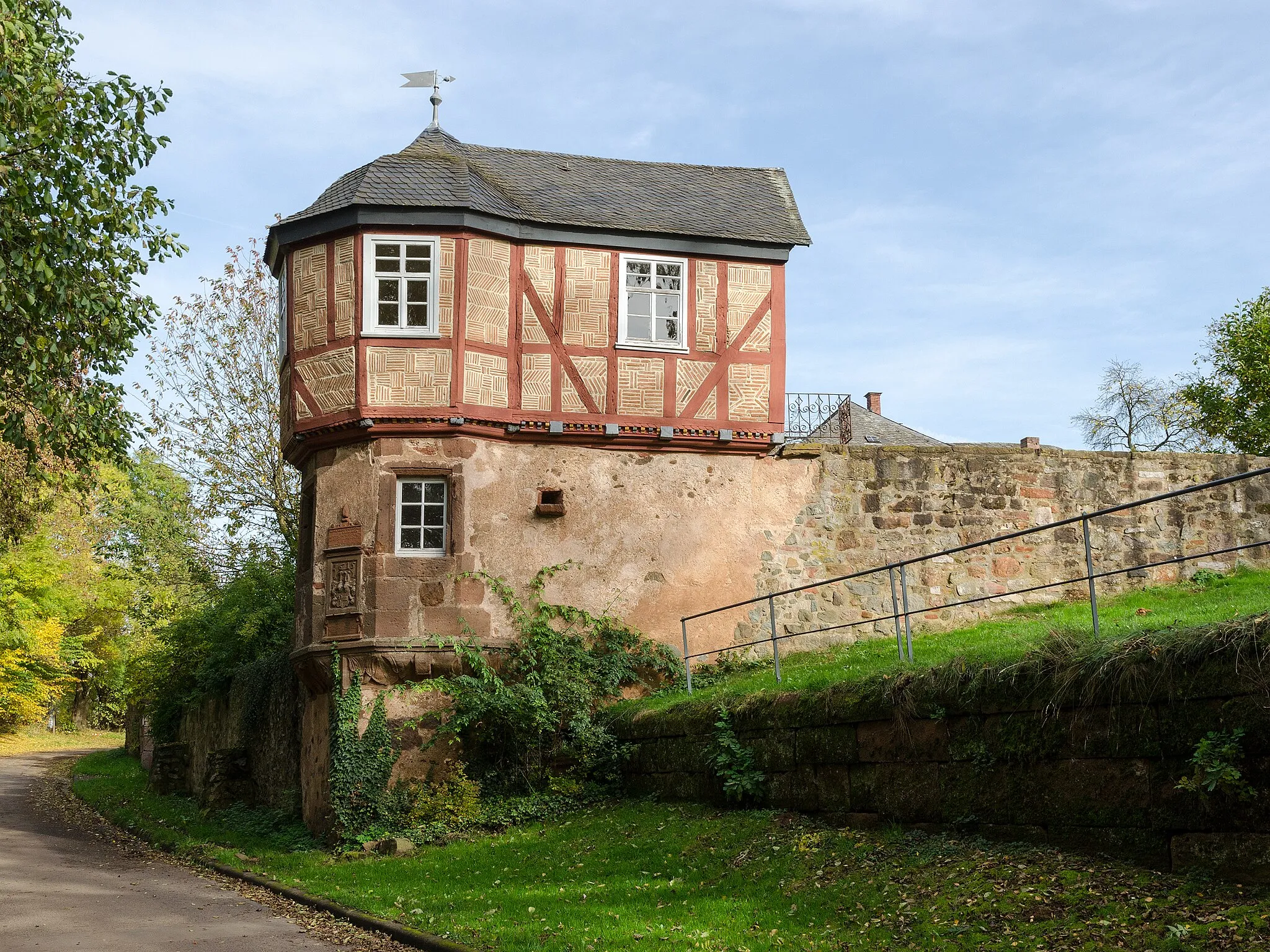 Photo showing: Rapunzel tower in Amönau, Wetter, Hesse