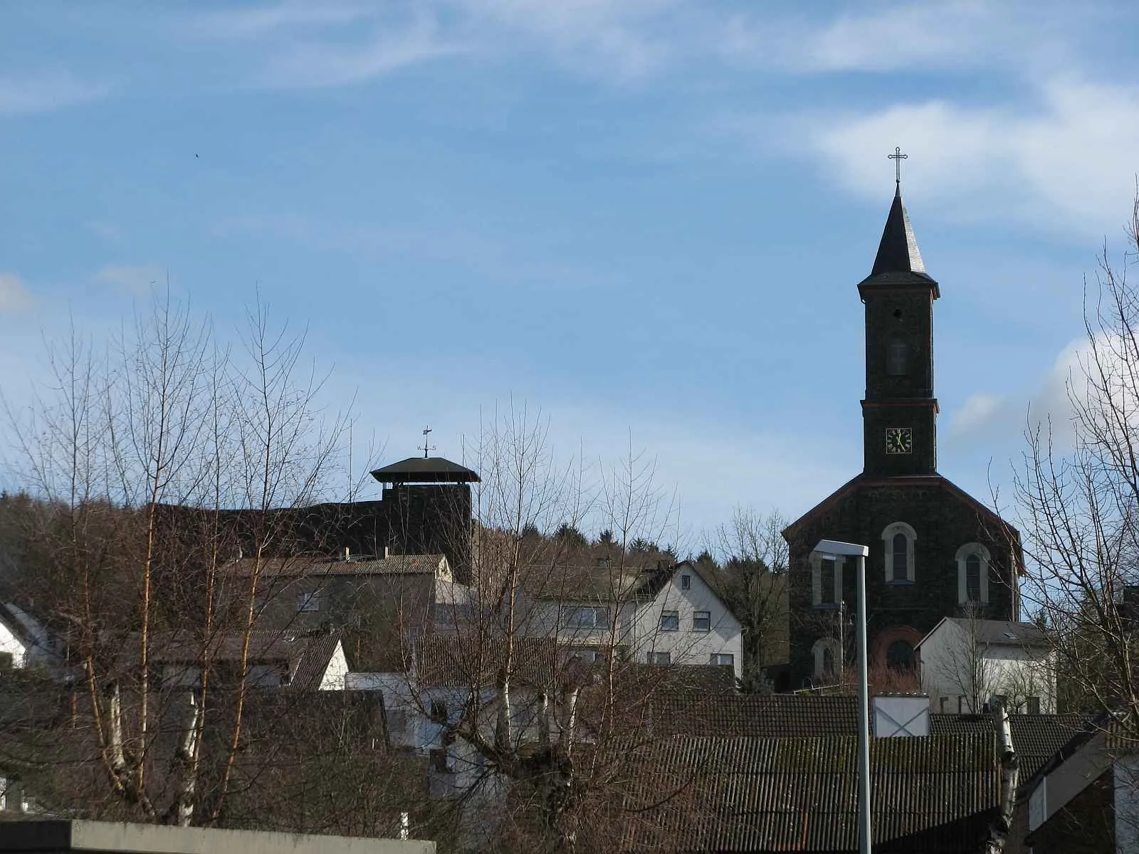 Photo showing: Waldbrunn Ellar: Ortskern, Burg und Kirche