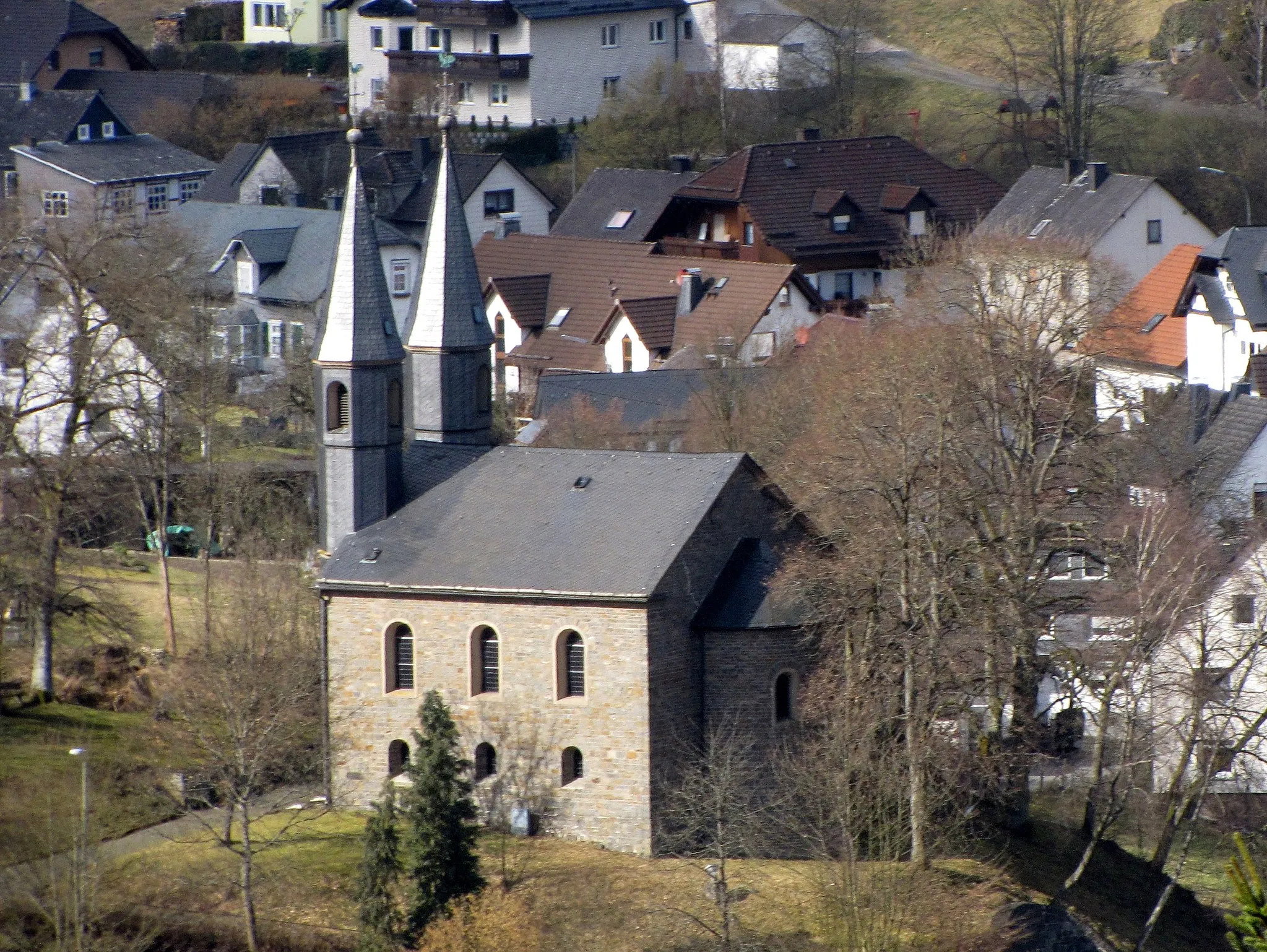 Photo showing: Banfer Kirche