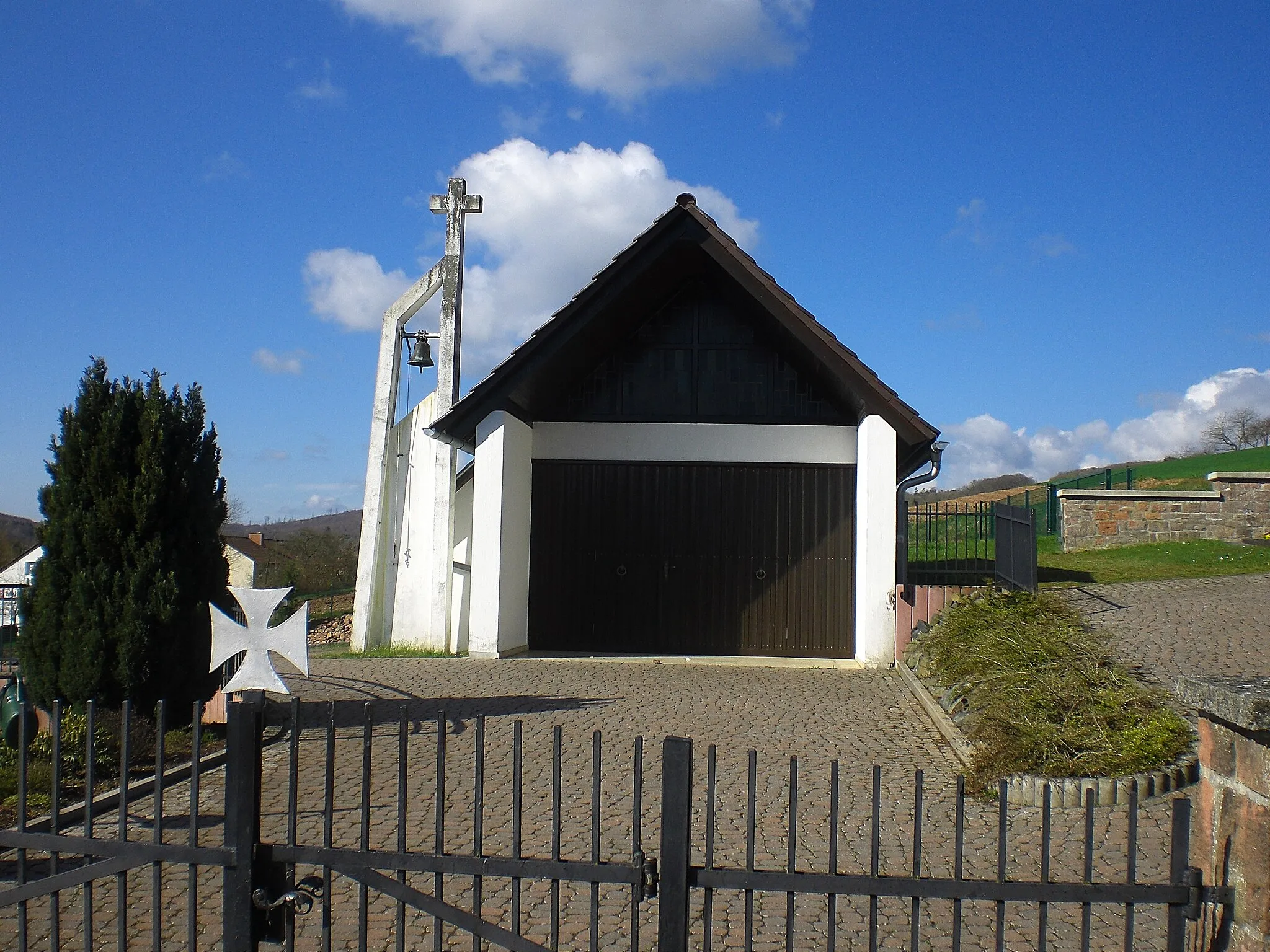 Photo showing: Blankenau; Friedhofskapelle