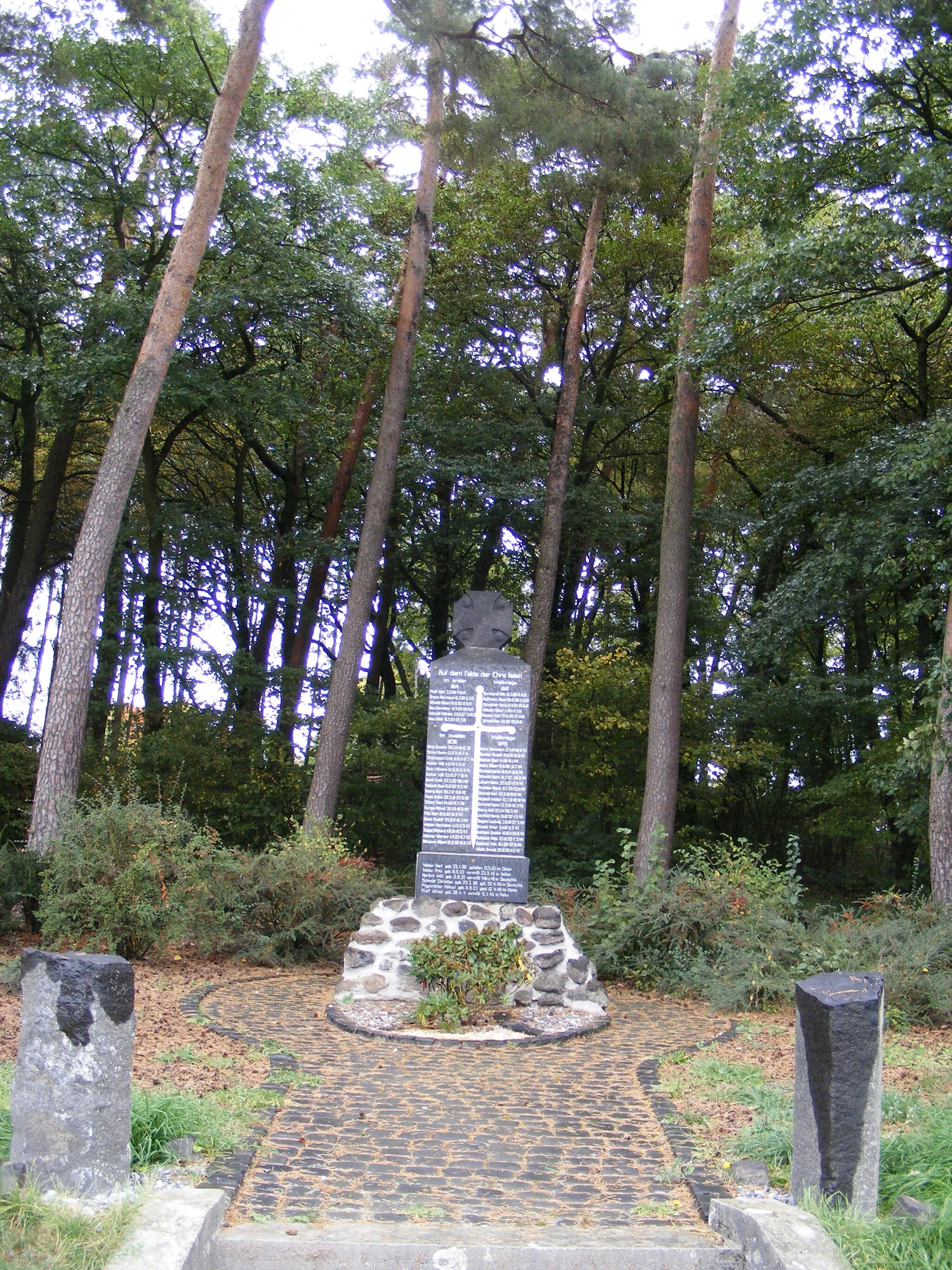 Photo showing: Leun Stockhausen Kriegerdenkmal