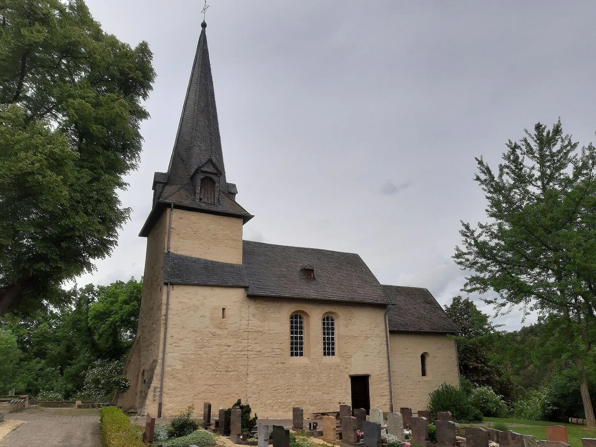 Photo showing: Berger Kirche, Mai 2020