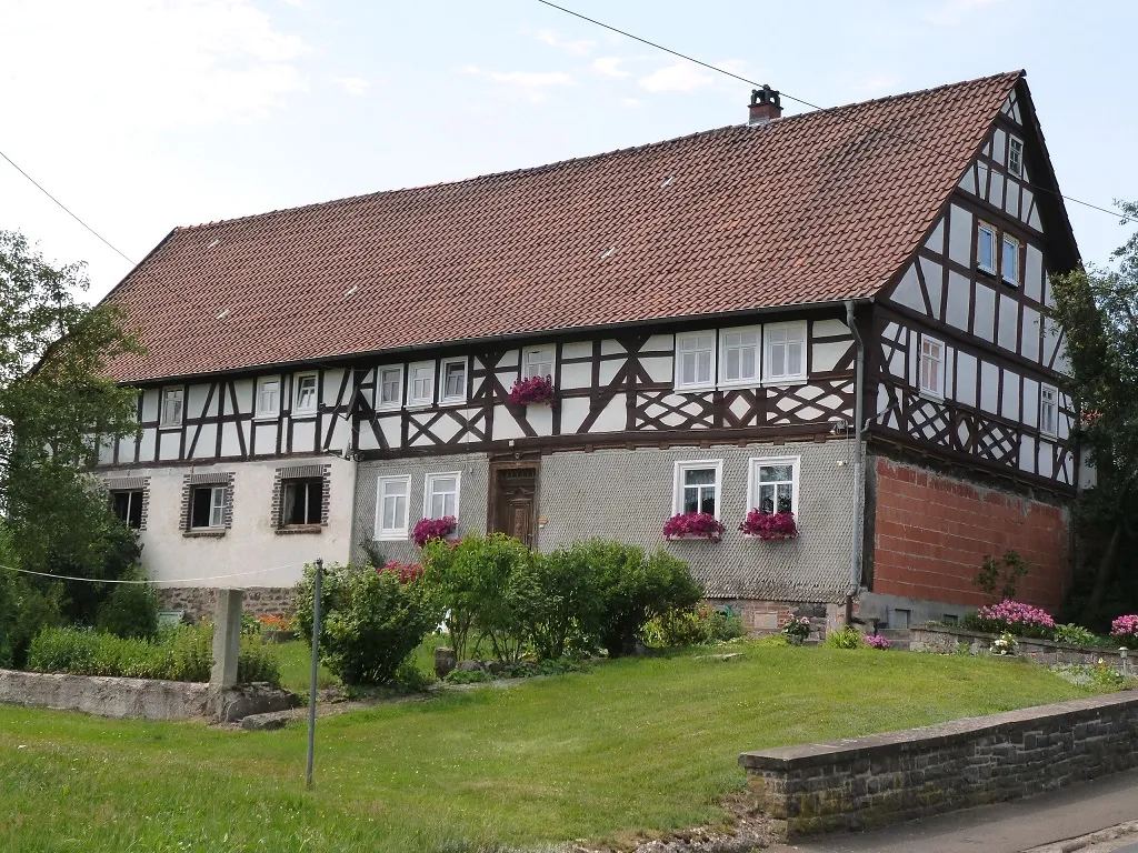 Photo showing: Half-timbered house (Lüdertalstraße 1) in Bannerod, Hesse, Germany.