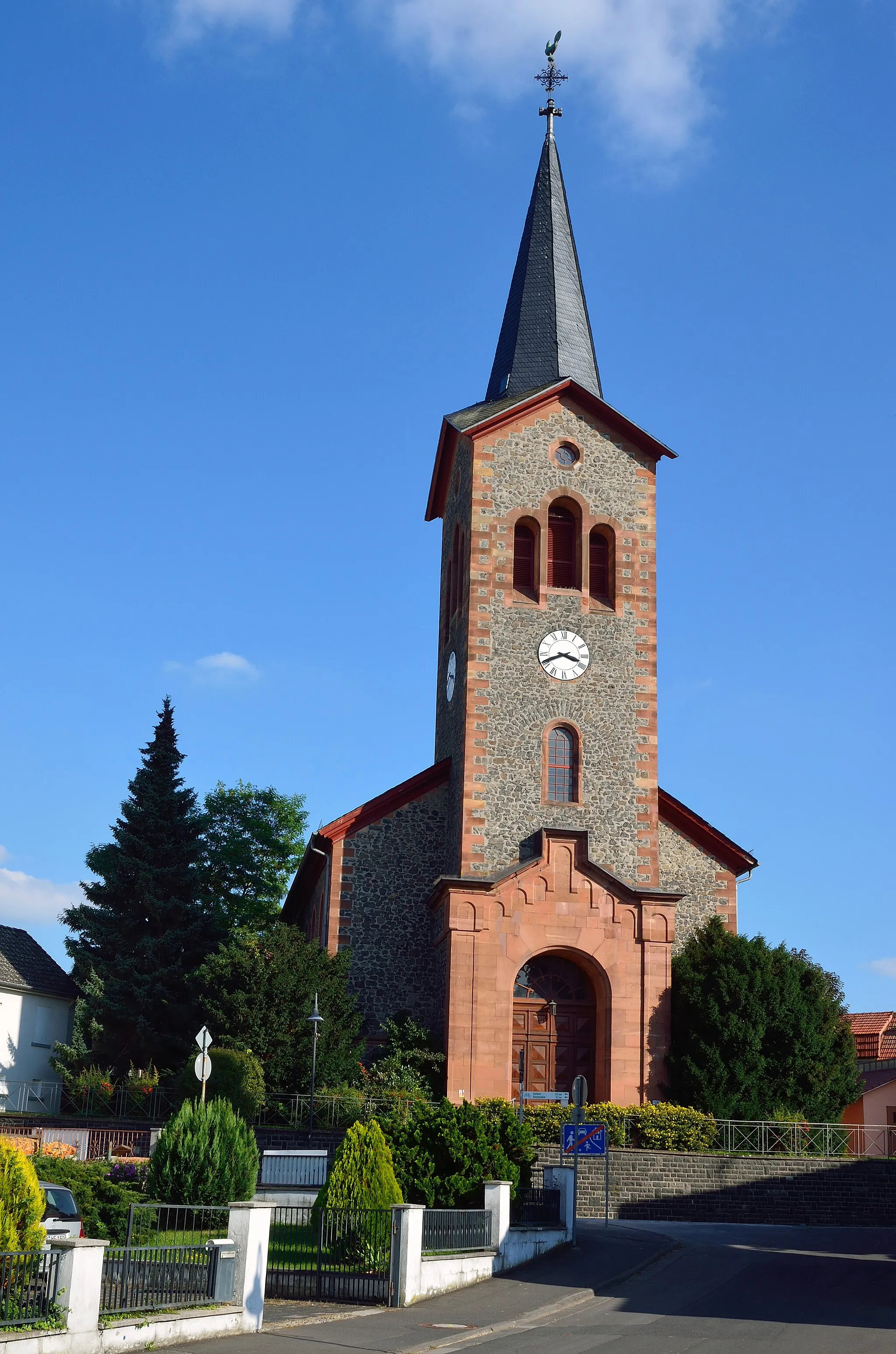 Photo showing: The ev. church in Schwalheim, Bad Nauheim