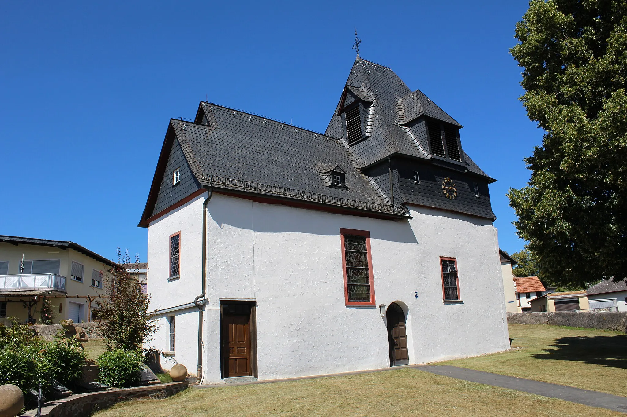 Photo showing: Evangelische Kirche Kröffelbach, Gemeinde Waldsolms, Hessen, Deutschland