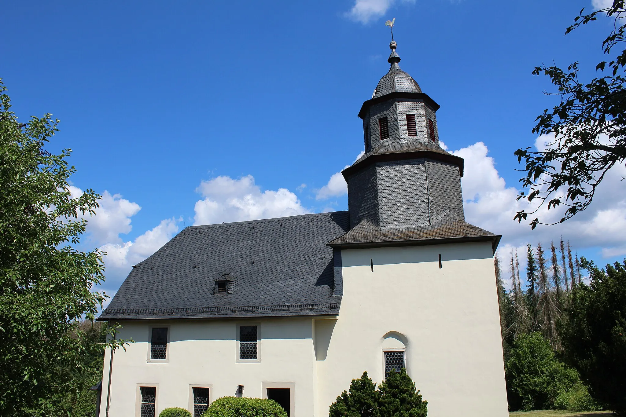 Photo showing: Evangelische Kirche Bonbaden, Braunfels, Lahn-Dill-Kreis, Hessen, Deutschland