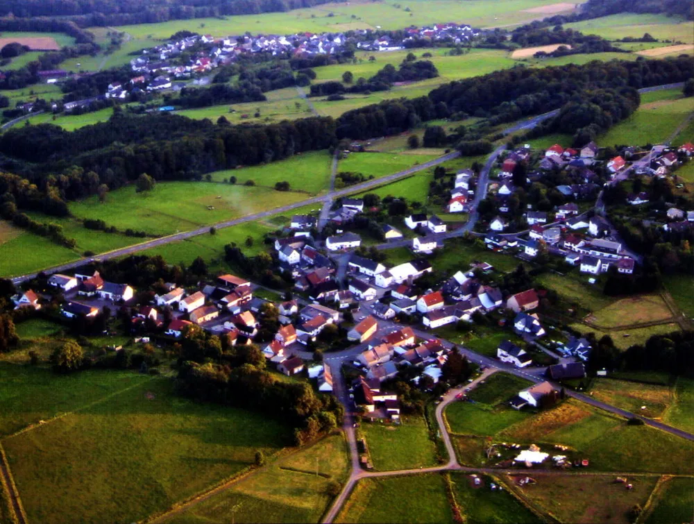 Photo showing: Odersberg aus der Luft (im Hintergrund Nenderoth)