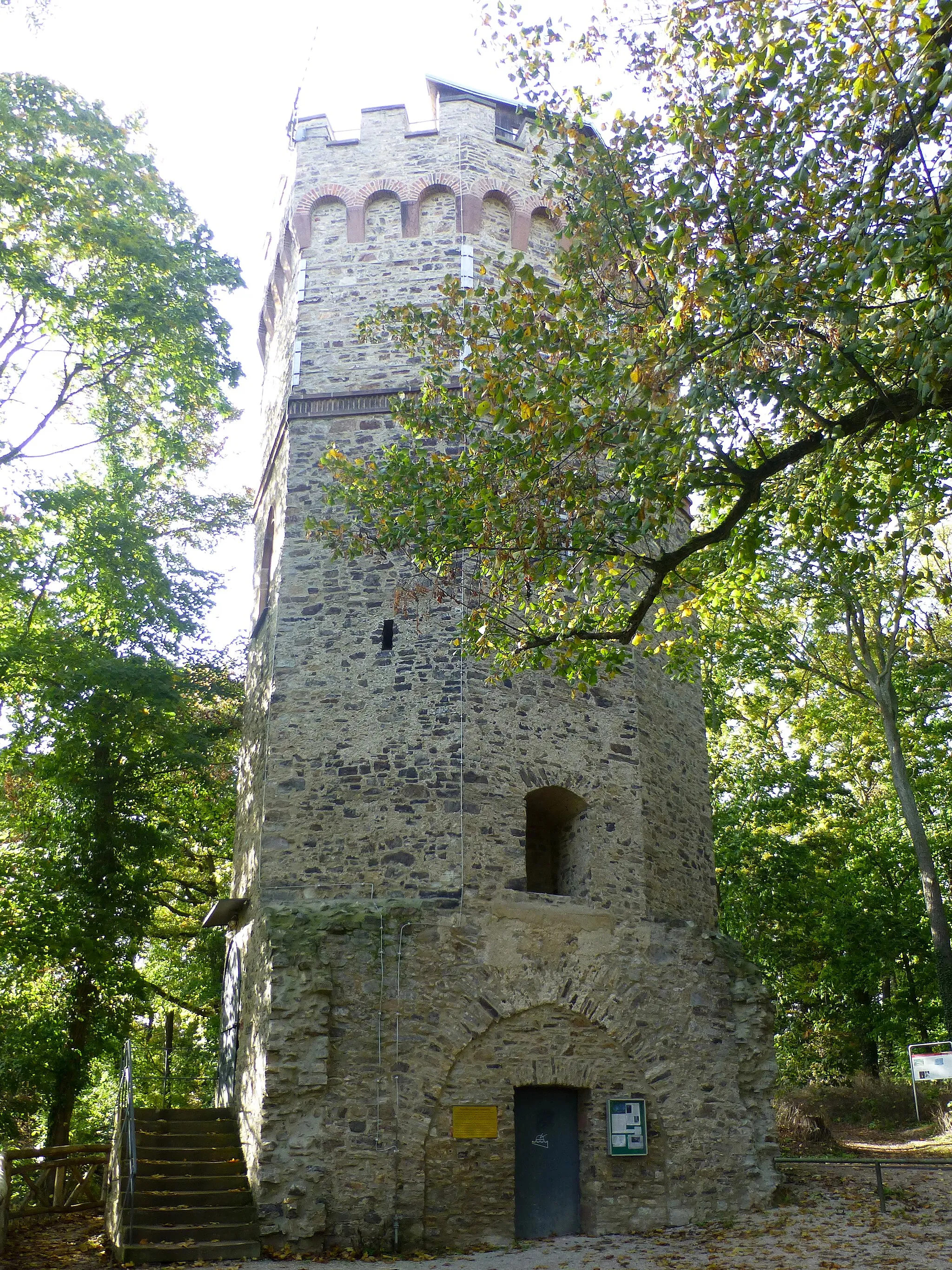 Photo showing: Turm der Volkssternwarte Wetterau auf dem Johannisberg bei Bad Nauheim