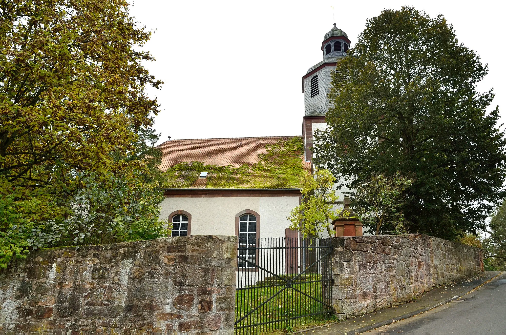 Photo showing: Die Michaeliskirche in Wohra