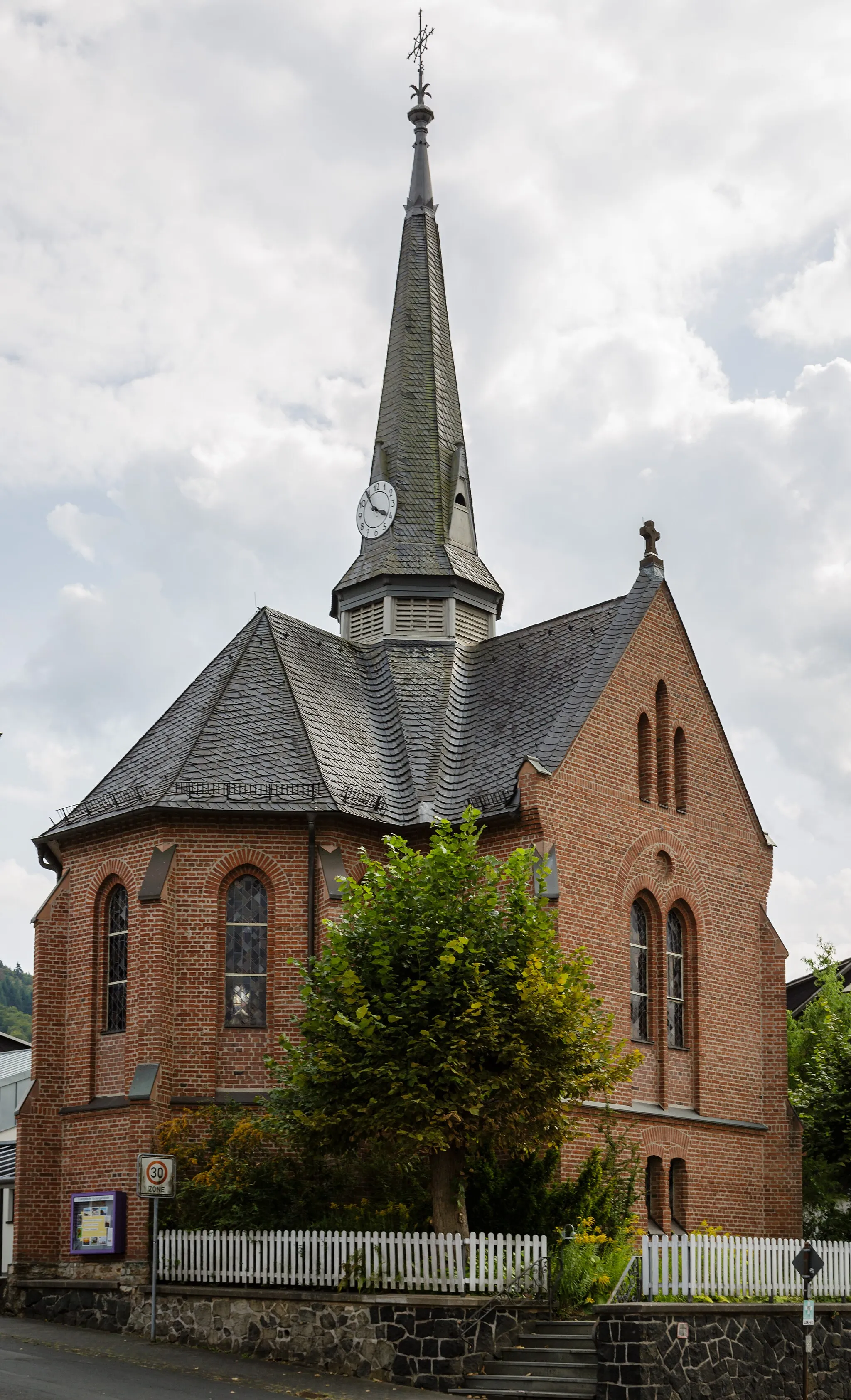 Photo showing: Wissenbach, Evangelische Kirche