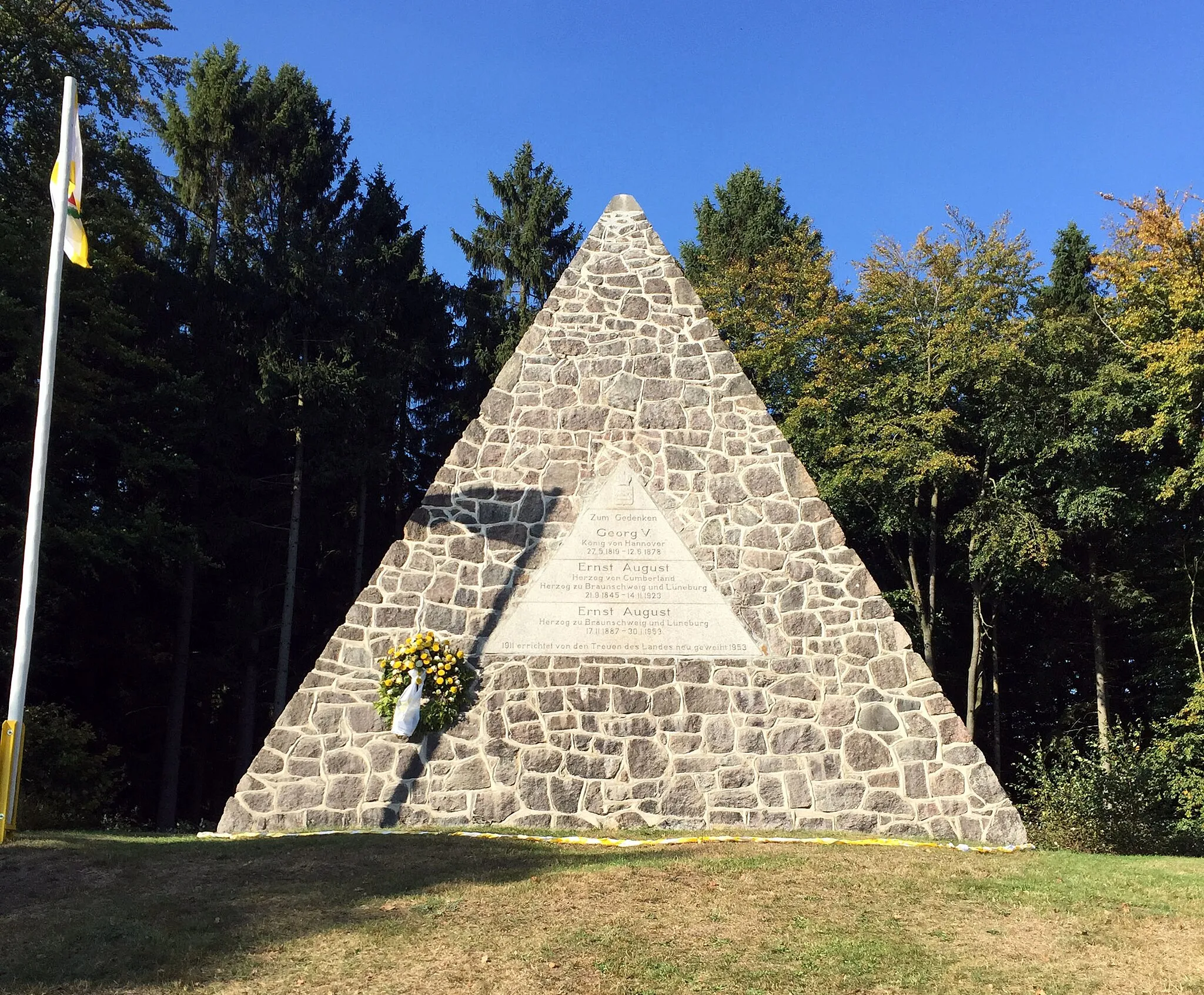 Photo showing: Fürstendenkmal bei Langenrehm