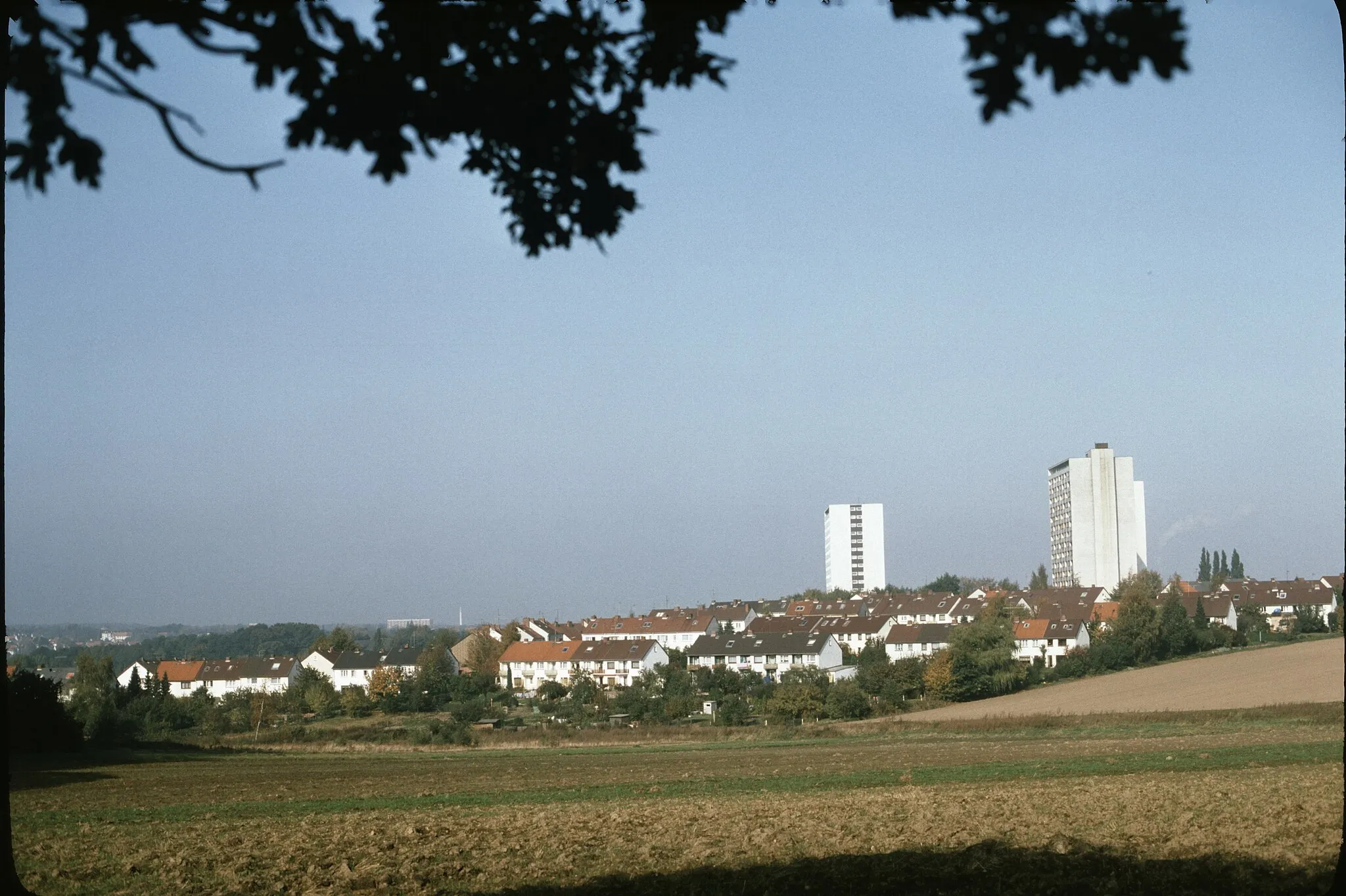 Photo showing: Reihenhaussiedlung Langenbek im Herbst 1977