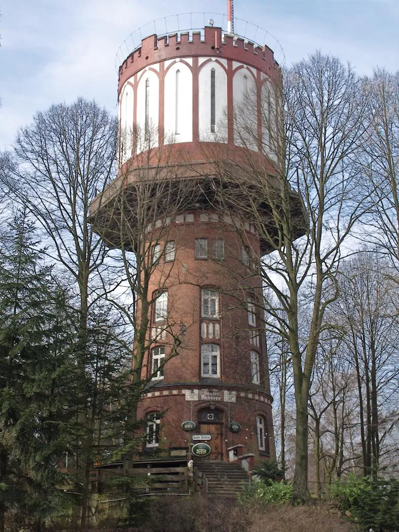 Photo showing: Hamburg-Lohbrügge, Germany, water tower, photo 2010