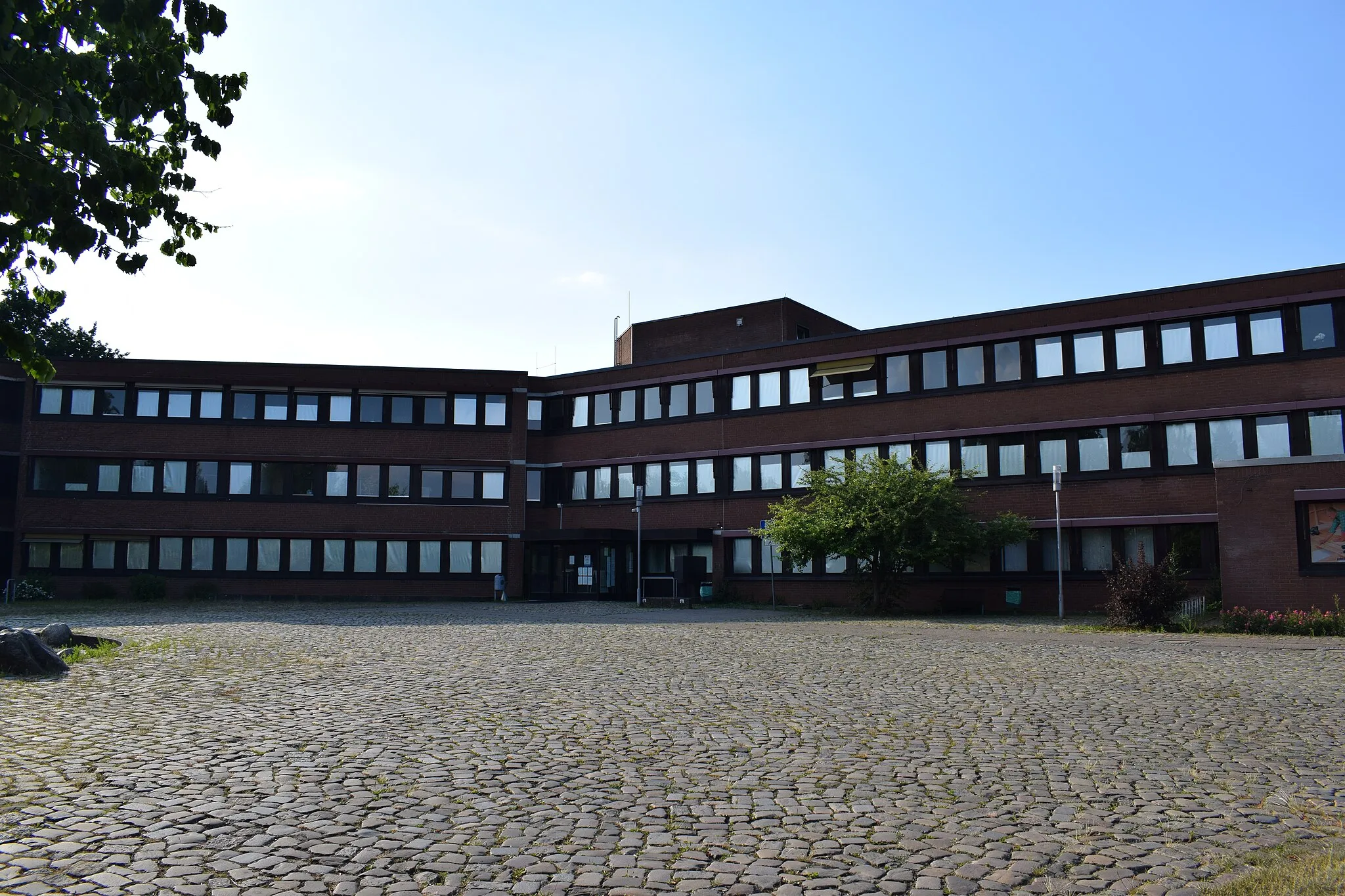 Photo showing: Rathausgebäude in Quickborn