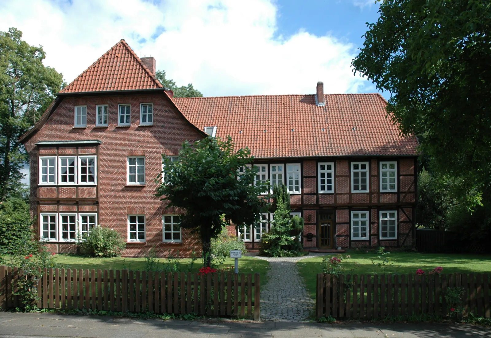 Photo showing: Vicarage of the St. Lucas-Church in Scheeßel