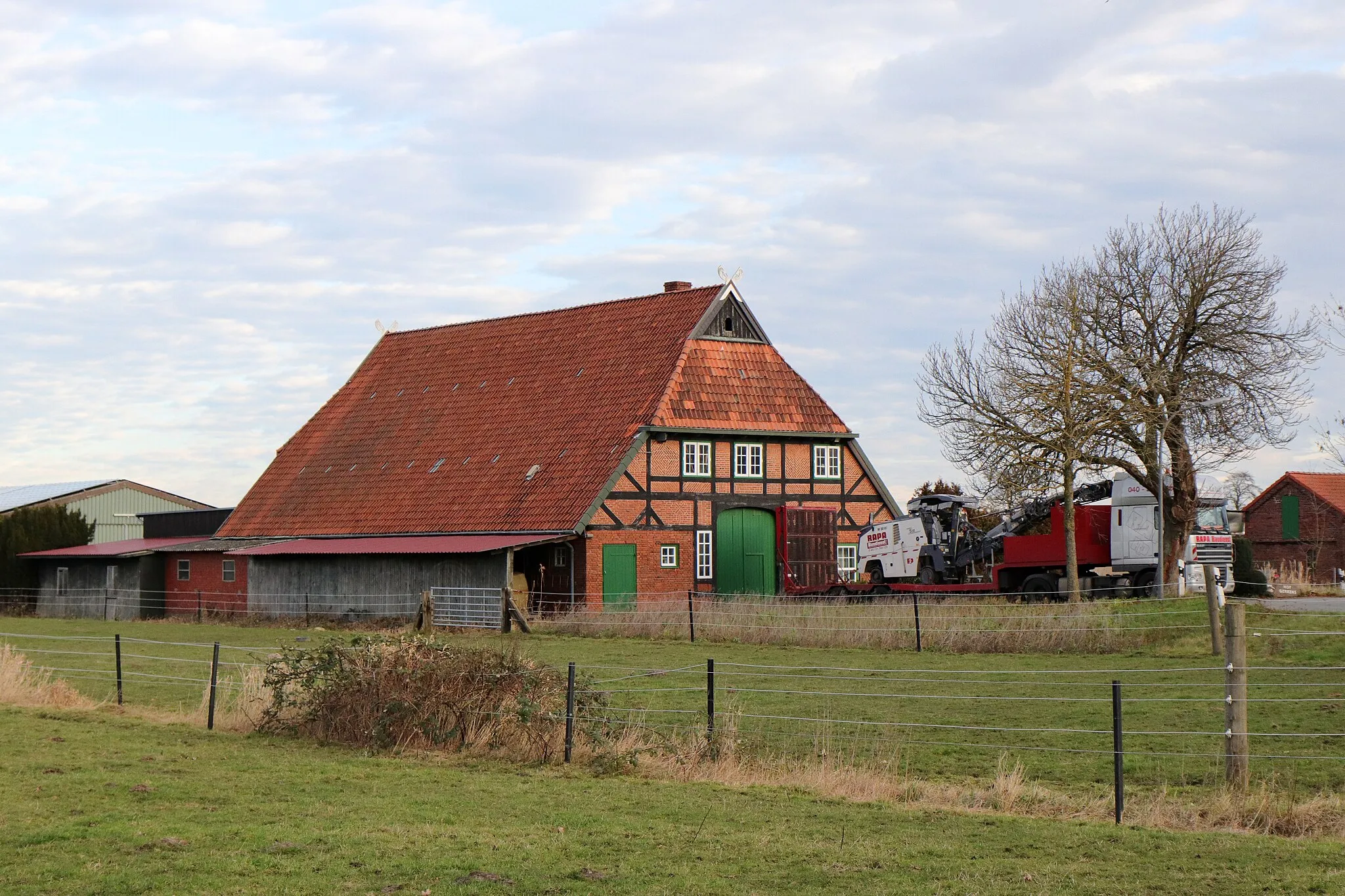 Photo showing: Hamburg-Wilhelmsburg, barn west of Stillhorner Weg 56