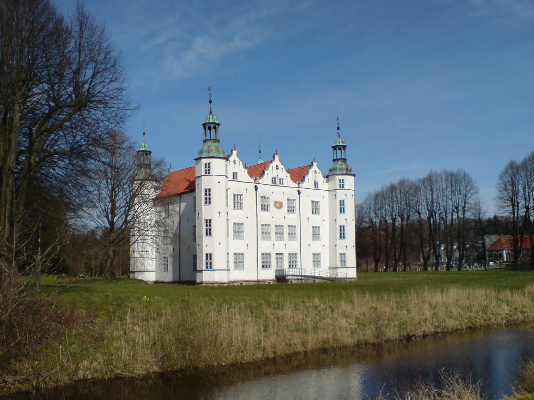 Photo showing: Schloss Ahrensburg, Gartenfassade