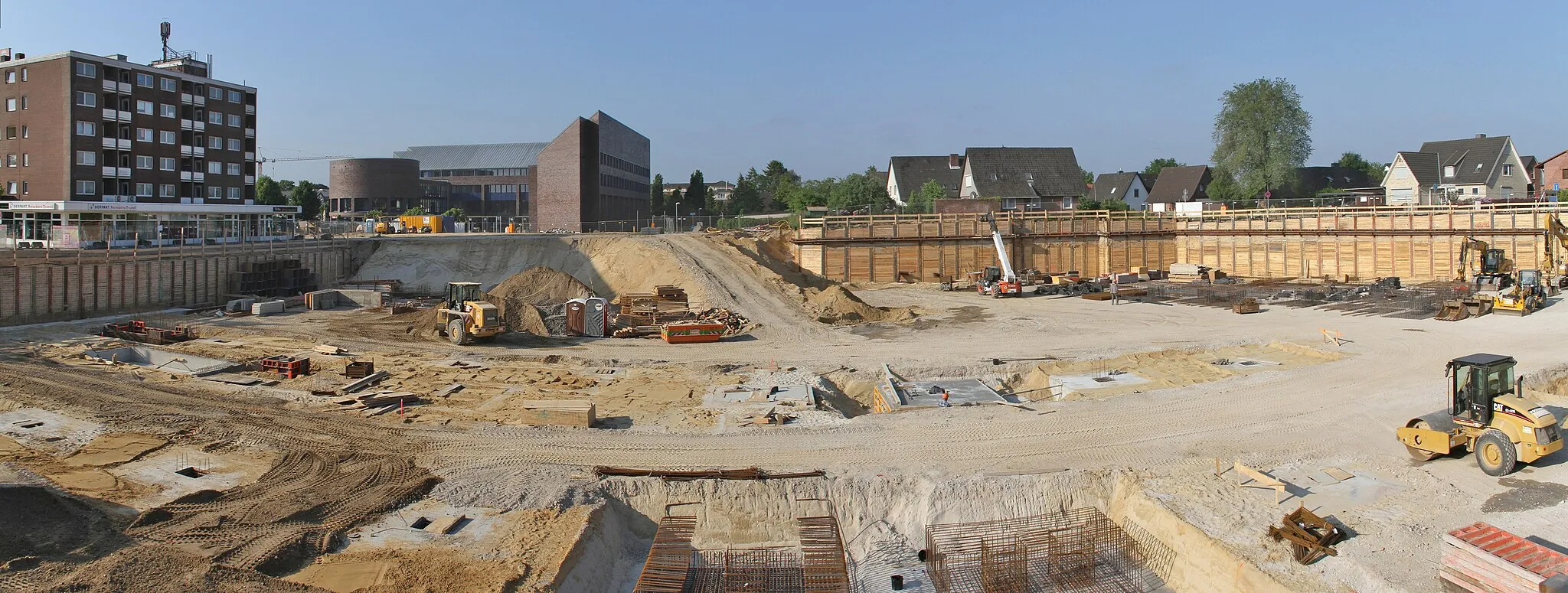 Photo showing: CCU City Center Ulzburg im Bau - Fundament Tiefgarage Juni 2013