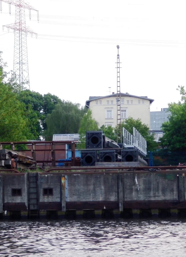 Photo showing: Harburger Schhloß von der Wasserseite