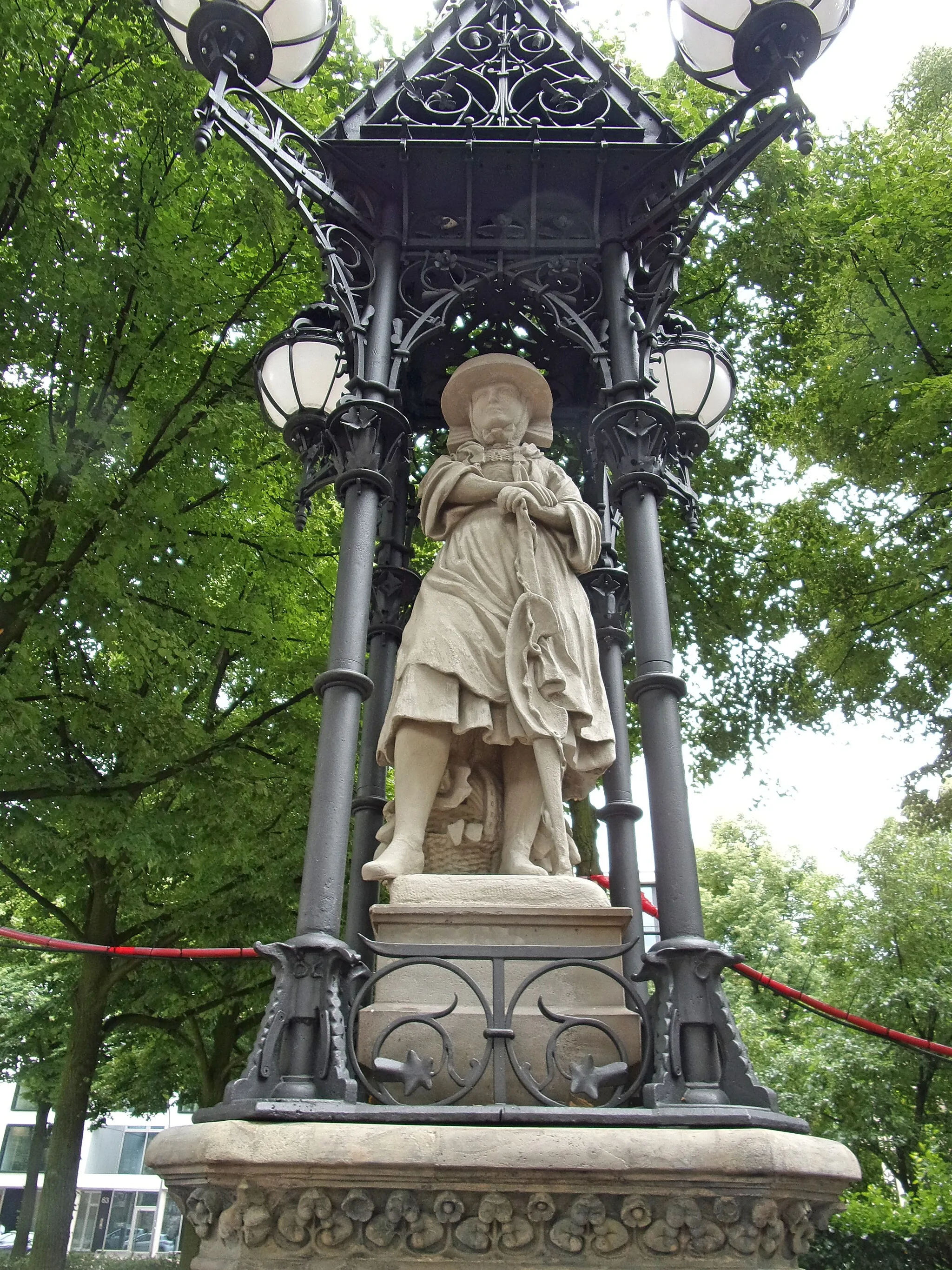 Photo showing: Vierländerin-Brunnen von Engelbert Peiffer am Hopfenmarkt nach Restaurierung