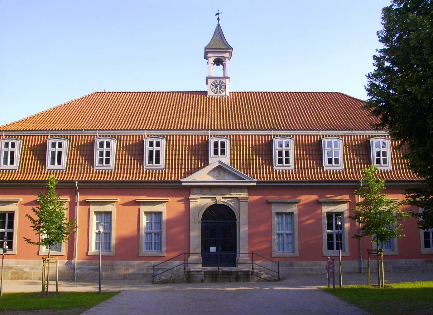 Photo showing: Neues Badehaus der Historischen Kuranlagen Bad Rehburg