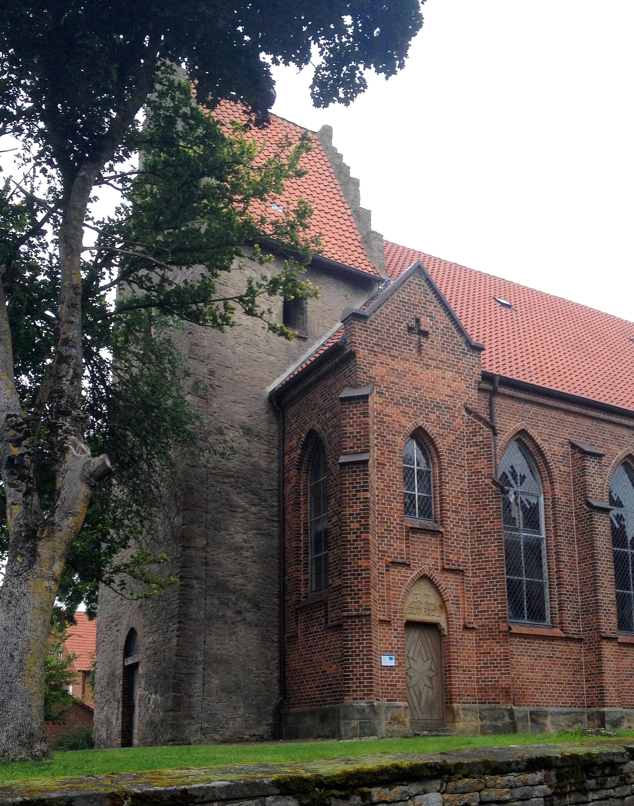 Photo showing: Nettelrede, St. Dionysius, Südwestseite