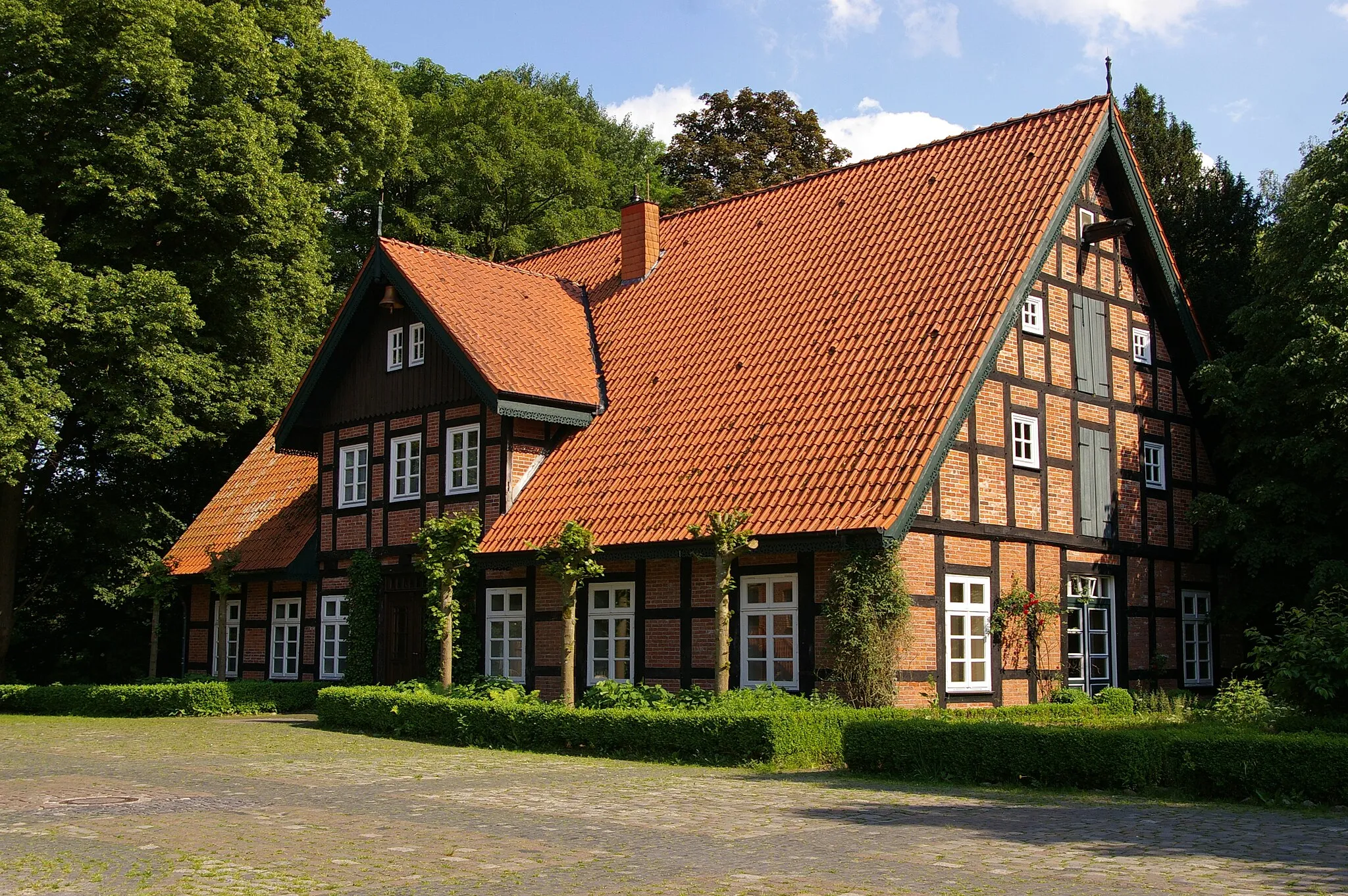 Photo showing: Gutshaus