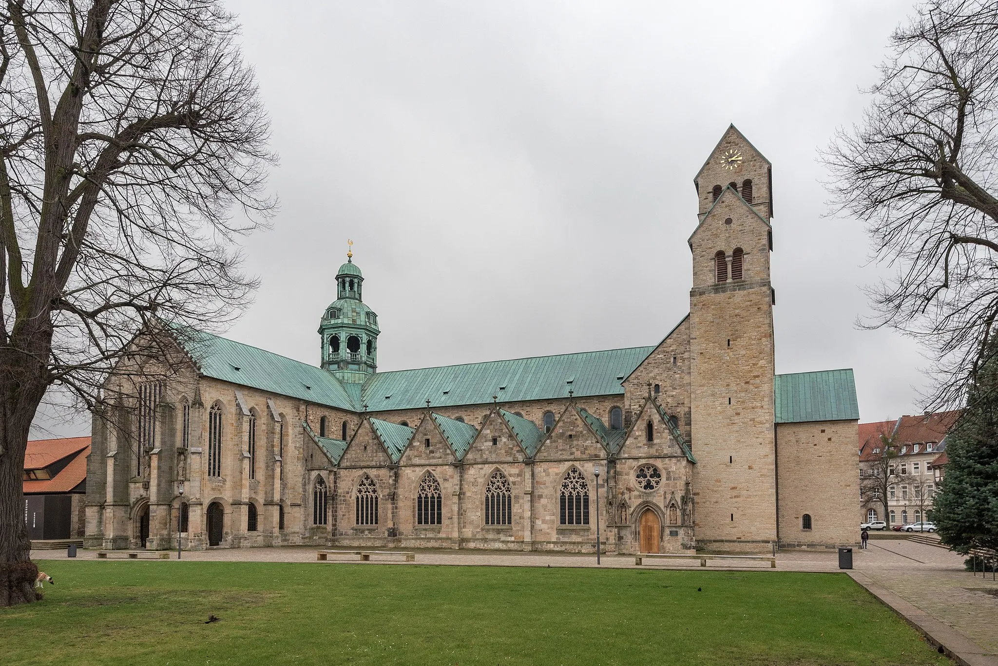 Photo showing: Hildesheimer Dom, Ansicht 2017 von Norden