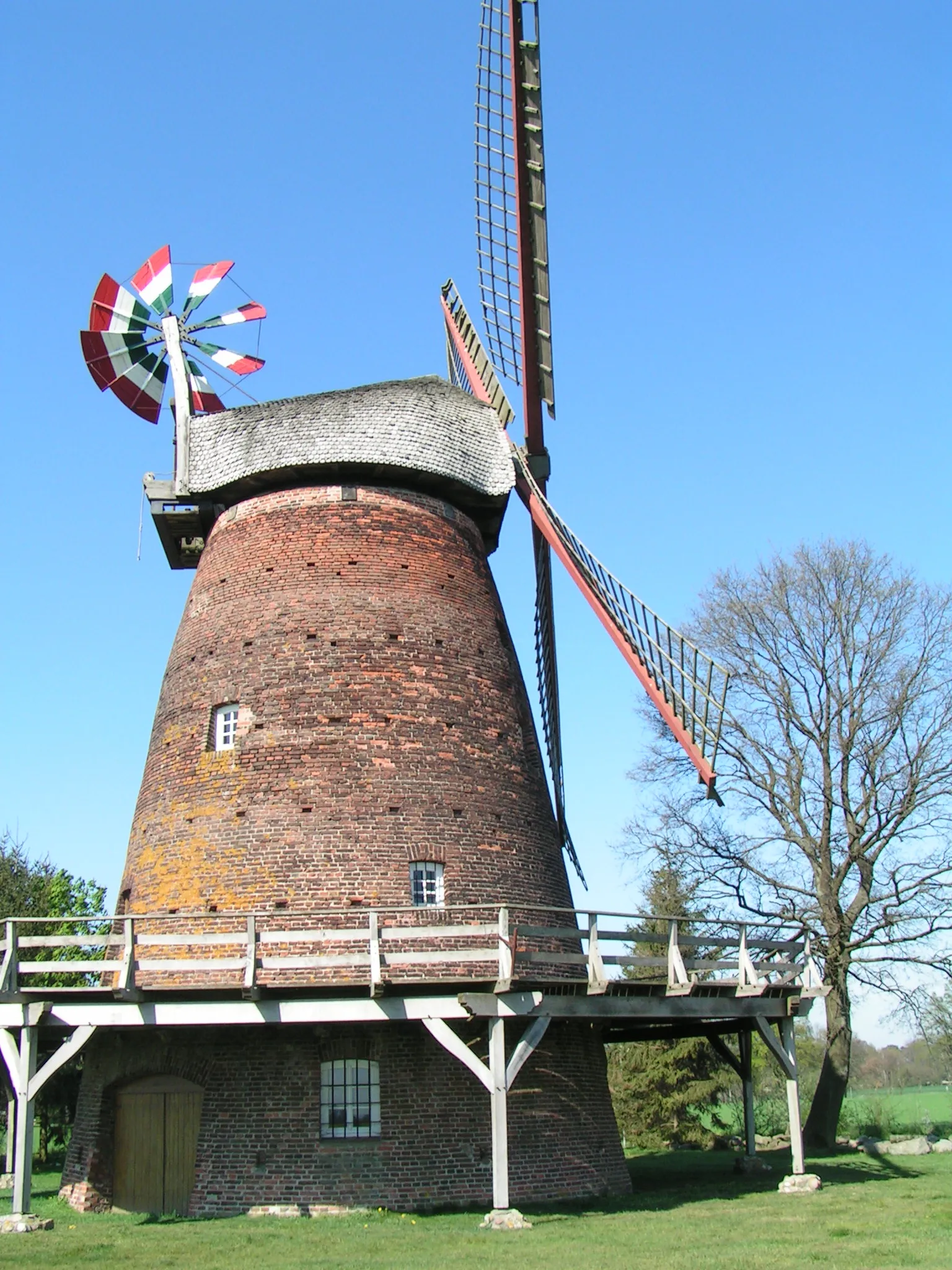Photo showing: Windmühle Hoyersvörde (Gemeinde Warmsen, Landkreis Nienburg/Weser, Niedersachsen)