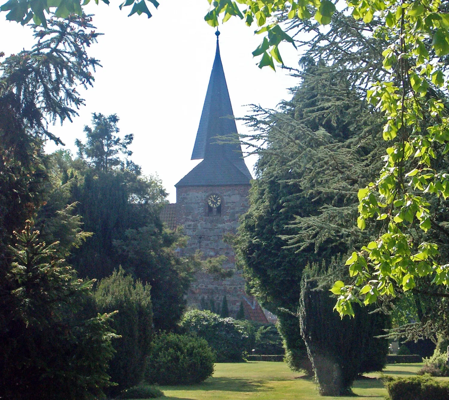 Photo showing: Die Kirche in Warmsen