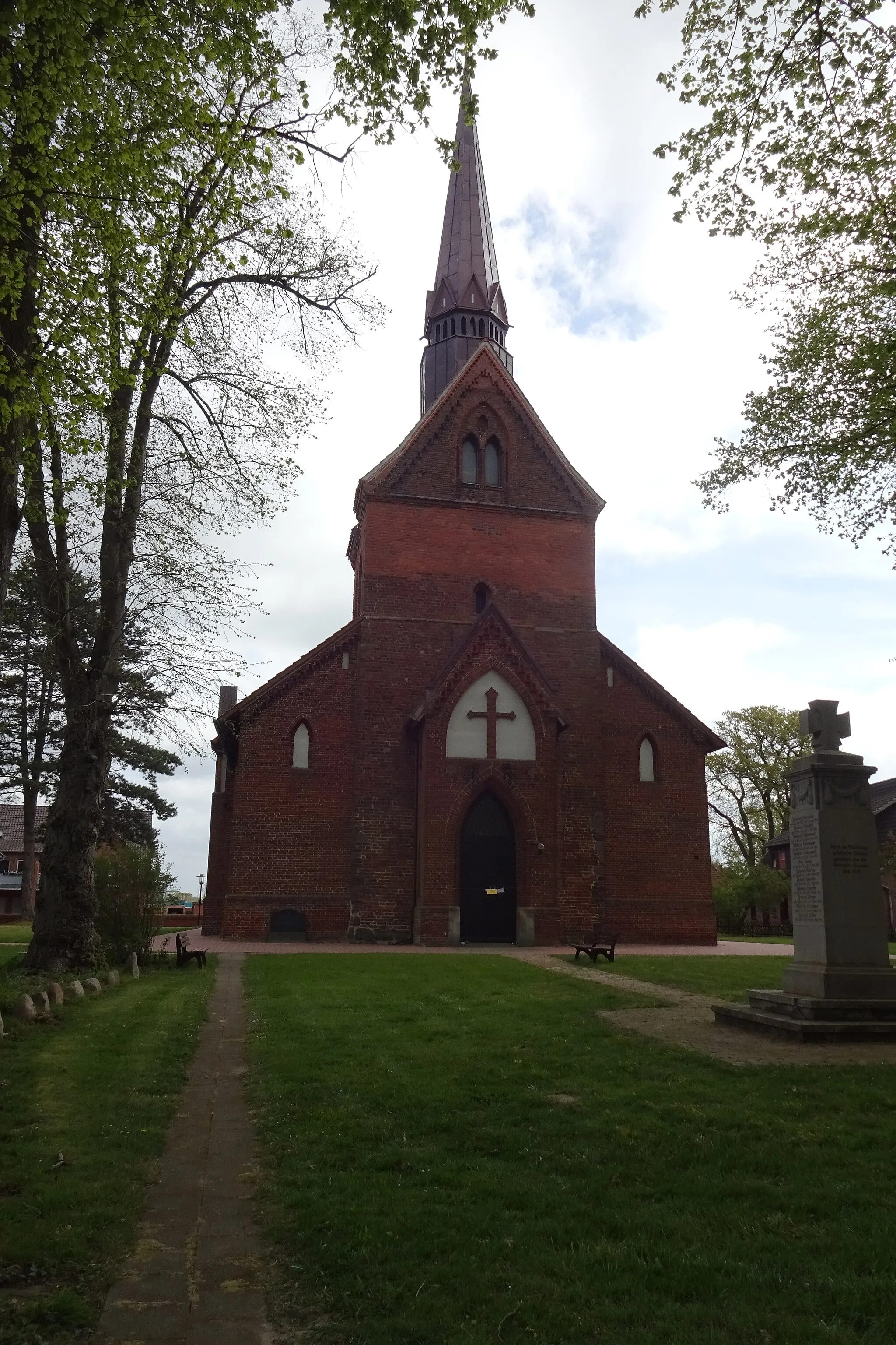 Photo showing: Heemsen ist eine Gemeinde im Landkreis Nienburg/Weser in Niedersachsen.