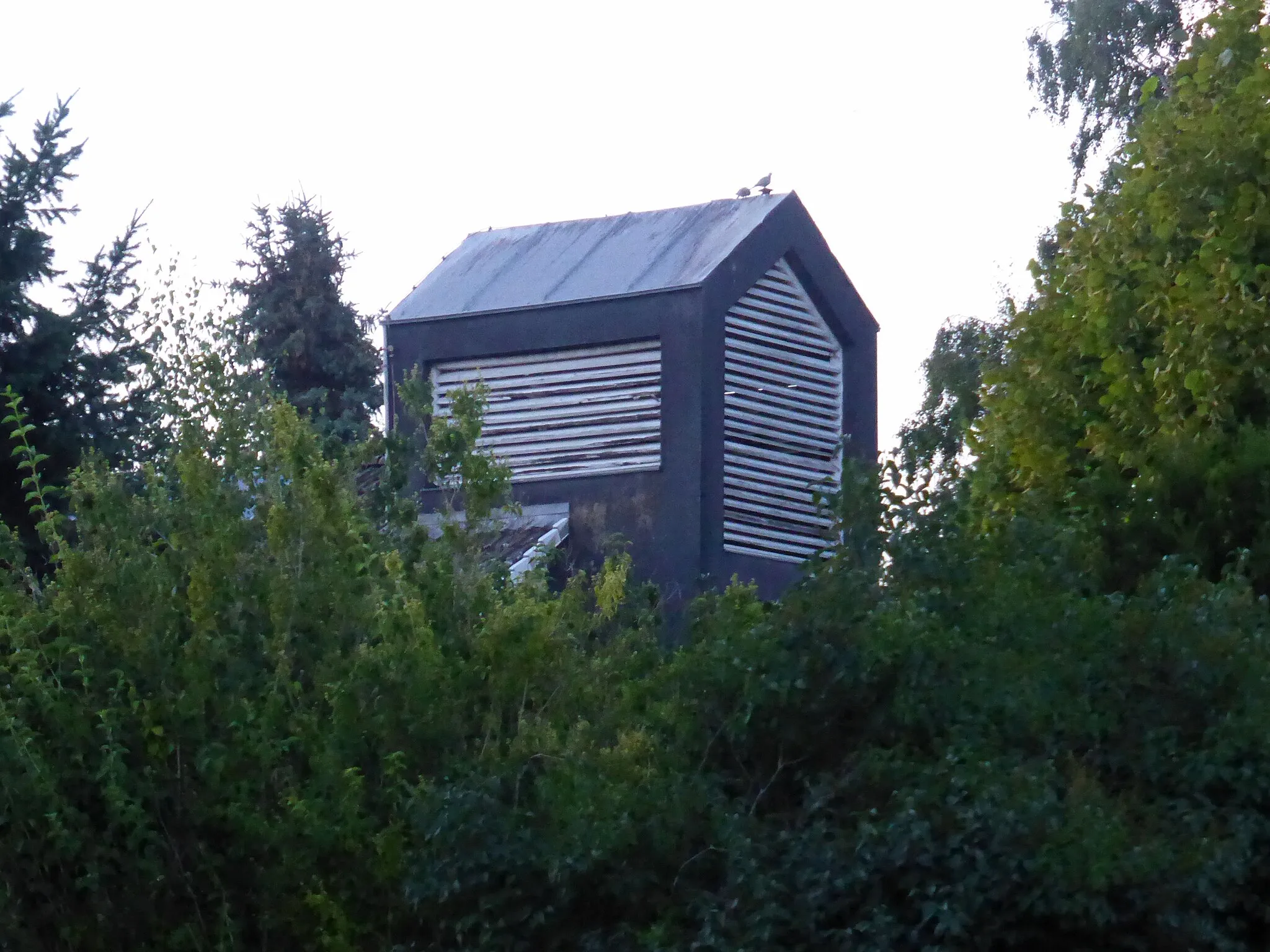 Photo showing: Turmspitze der ehemaligen katholischen Kirche St. Johannes Evangelist in Dielmissen.