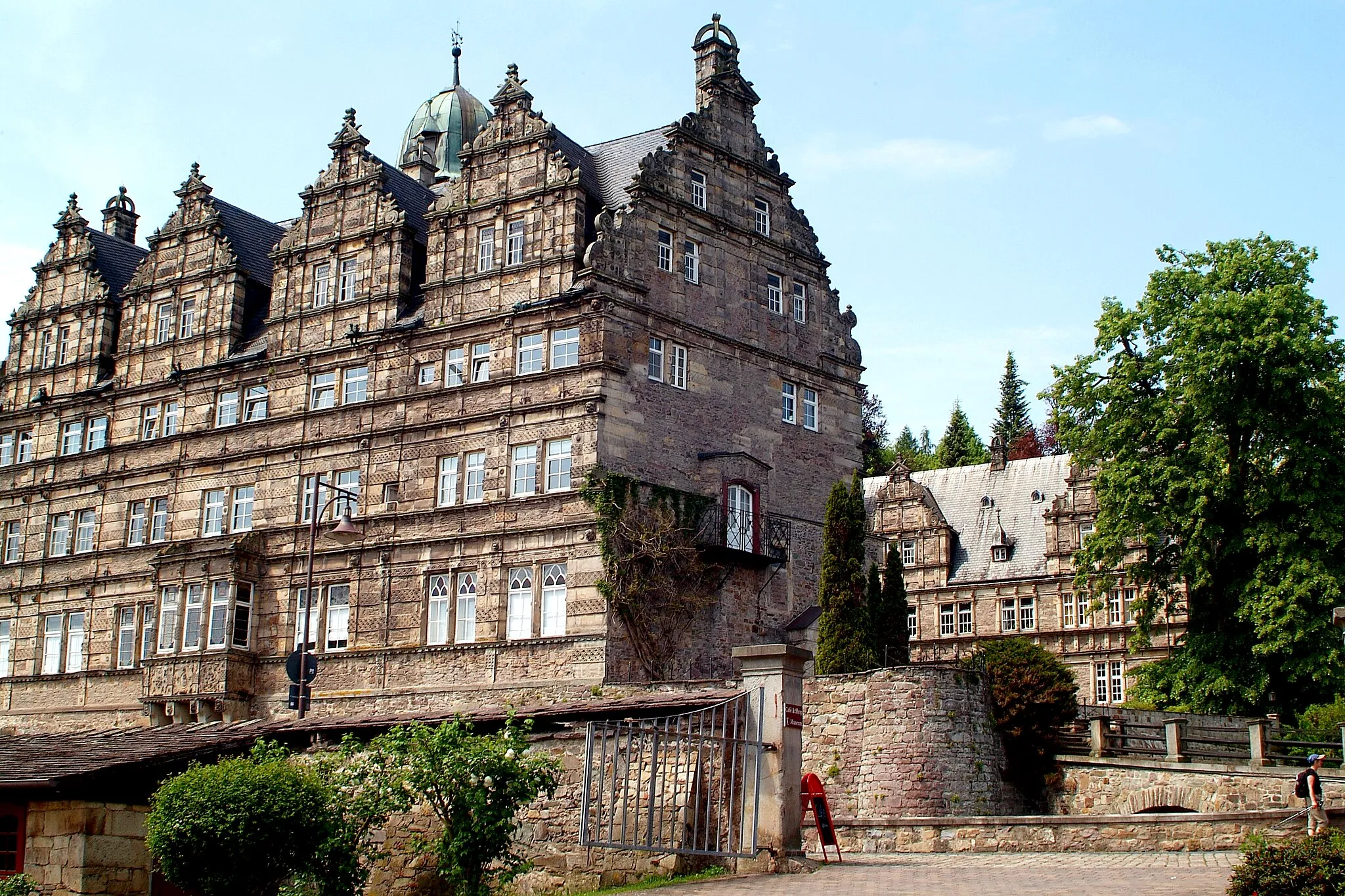 Photo showing: Auswahl von Ansichten aus Emmerthal-Hämelschenburg, die Ortschaft rund um Schloss Hämelschenburg mit ihren  jahrhundertealten Geschichten bis in die Gegenwart.