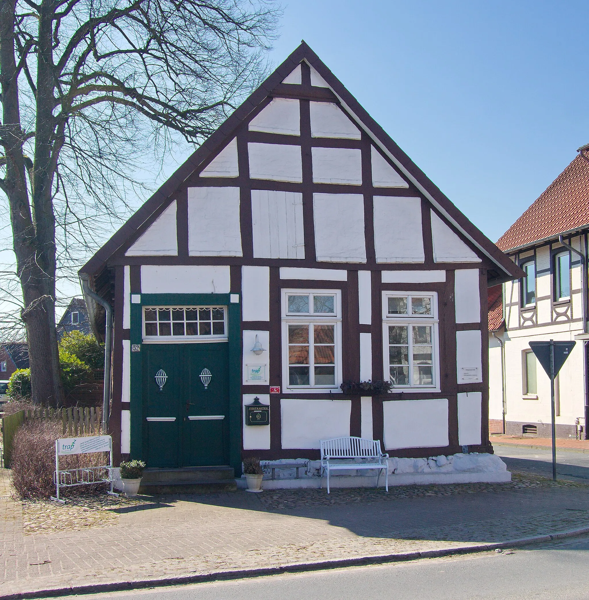 Photo showing: Erste Apotheke von 1720 in Liebenau, Niedersachsen, Deutschland.