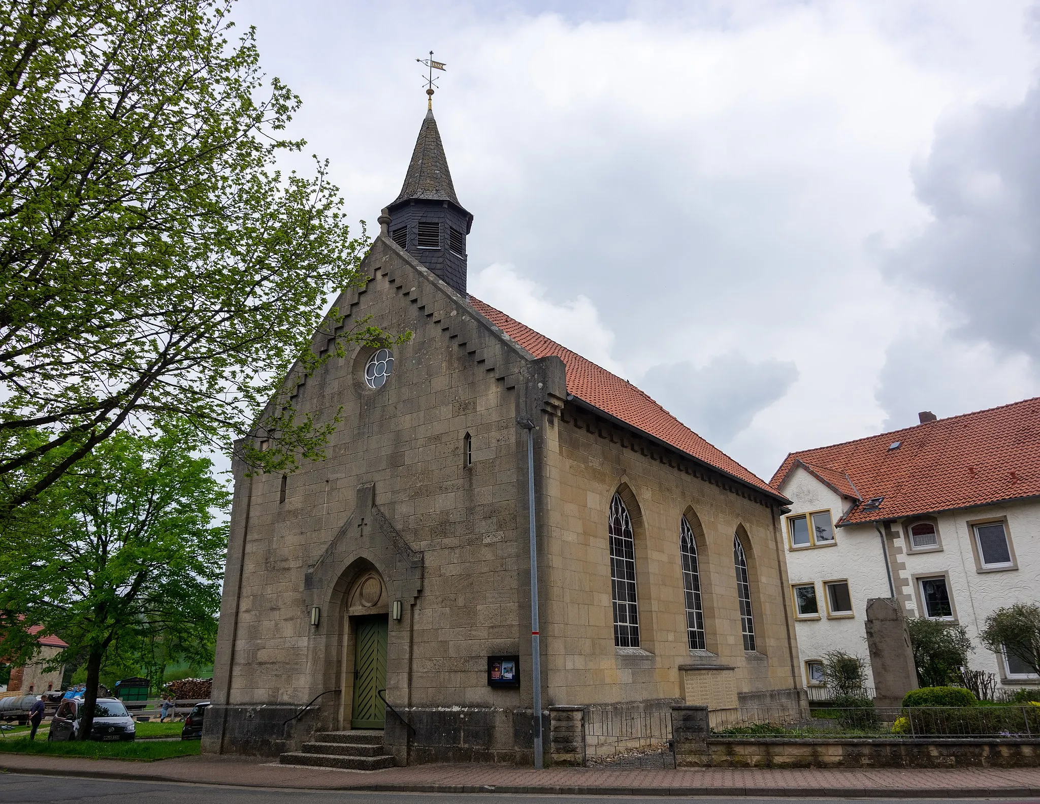 Photo showing: Duingen, Ortsteil Weenzen in Niedersachsen. Die Kapelle steht unter Denkmalschutz.