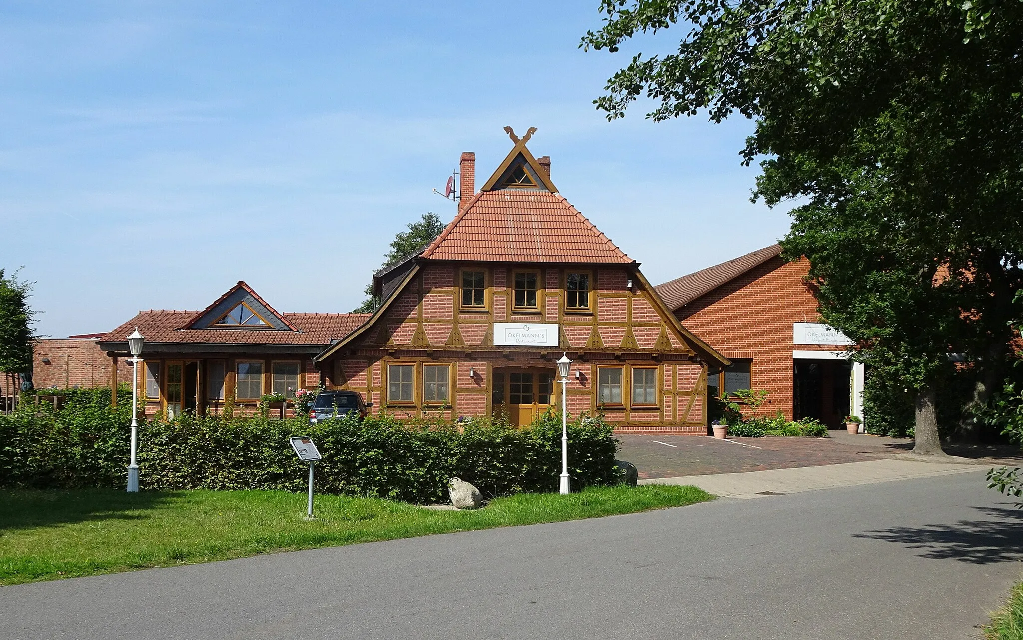 Photo showing: Okelmann´s Hotel, Restaurant und Café in der Gemeinde Warpe in Niedersachsen