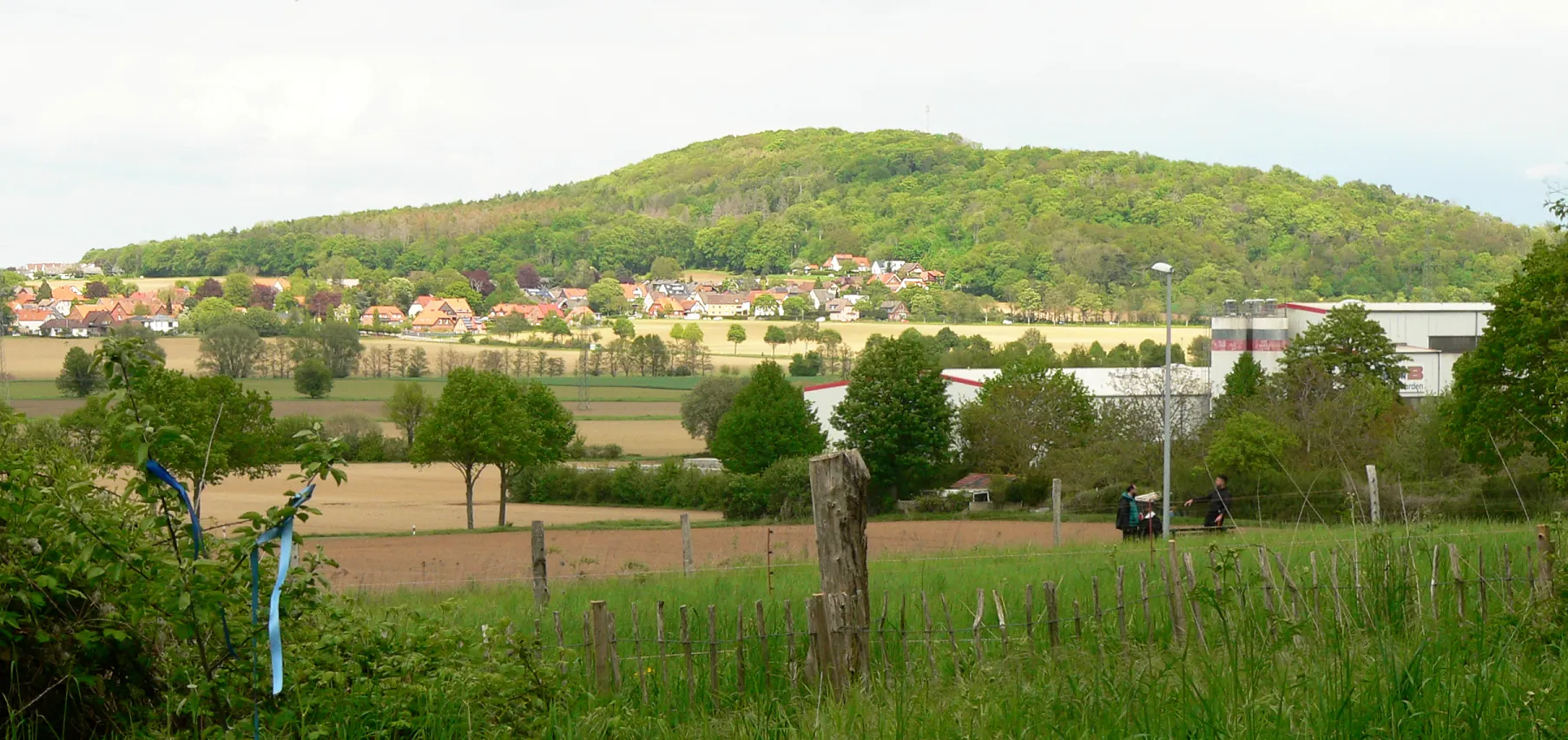 Photo showing: Benther Berg