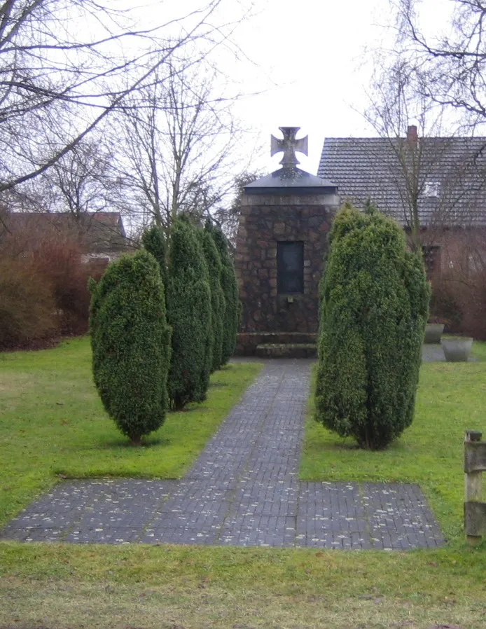 Photo showing: Kriegerdenkmal in Weyhe-Erichshof