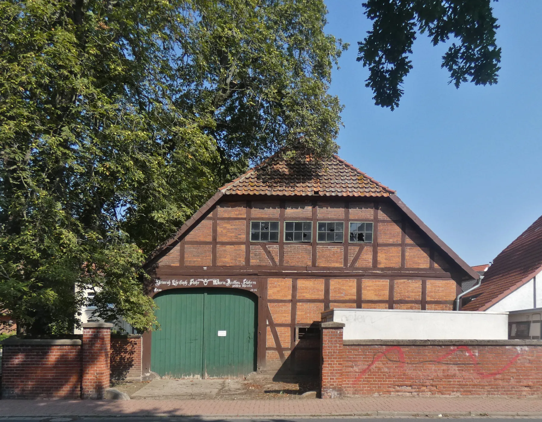 Photo showing: Die Scheune ist Teil eines Baudenkmals in Gleidingen, Stadt Laatzen, Region Hannover