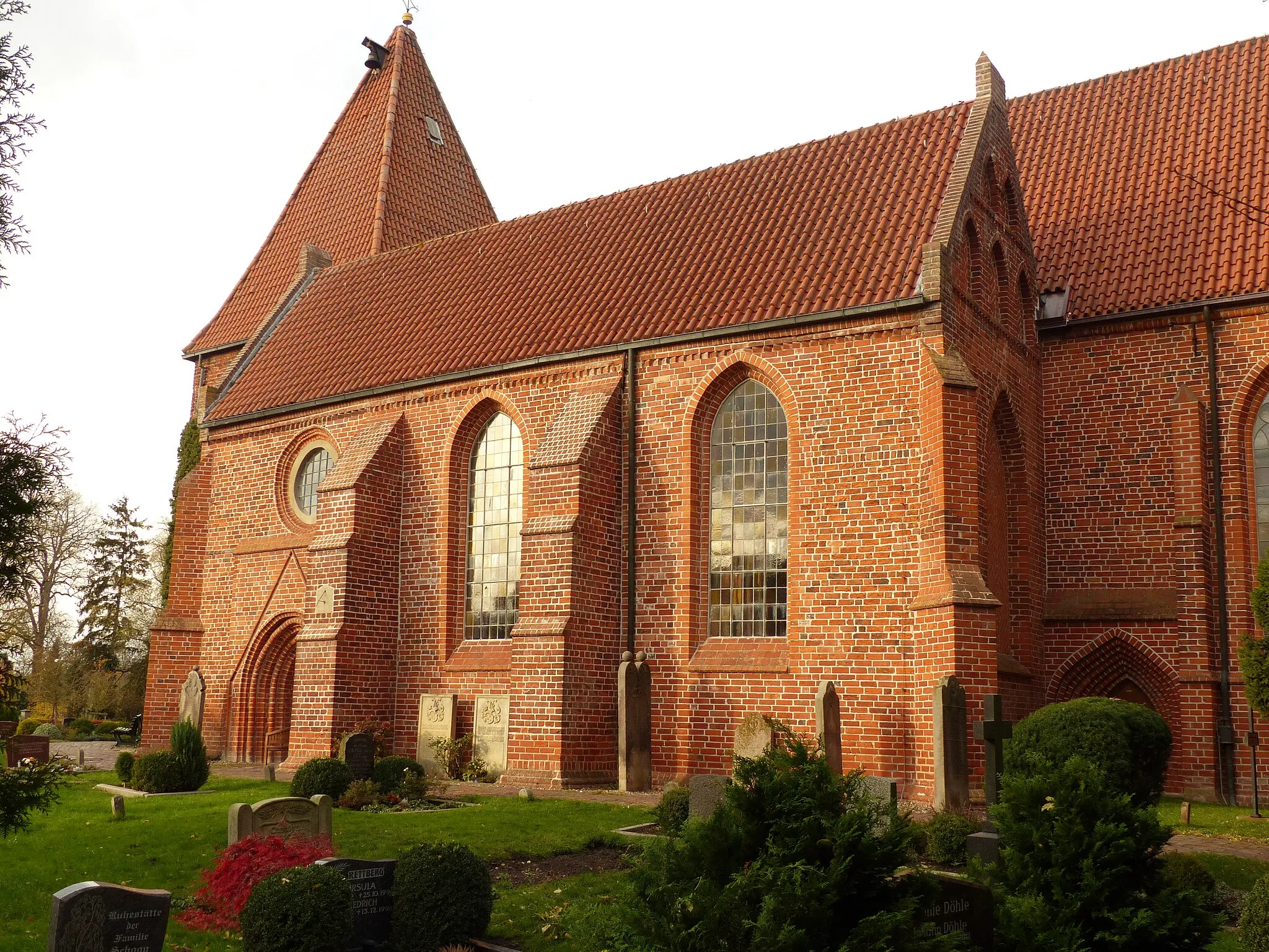Photo showing: Südliches Seitenschiff der Heiligkreuzkirche in Bardewisch von SSO
