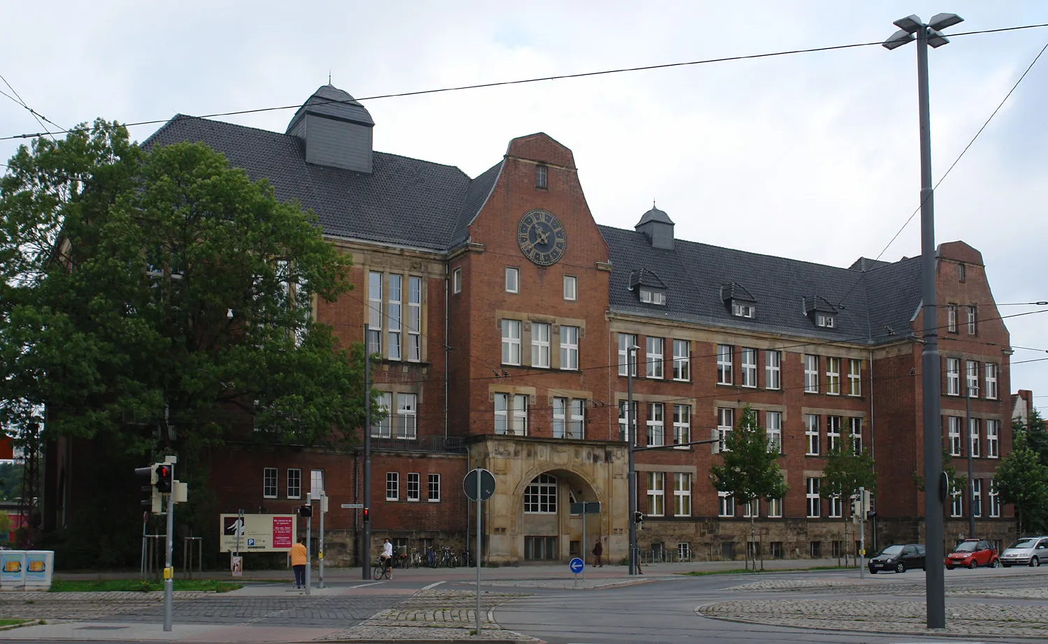 Photo showing: Bremen: Integrierte Stadtteilschule am Leibnizplatz The object shown is a protected cultural monument in the Free Hanseatic City of Bremen with the number 1116  registered with the State Office for Monument Preservation. → Datenbankeintrag