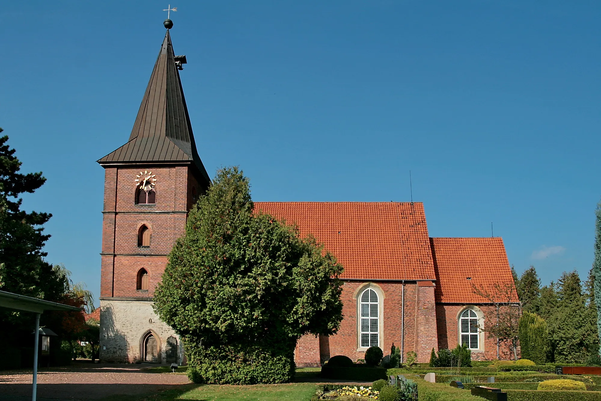 Photo showing: St. Aegidienkirche in Rodewald