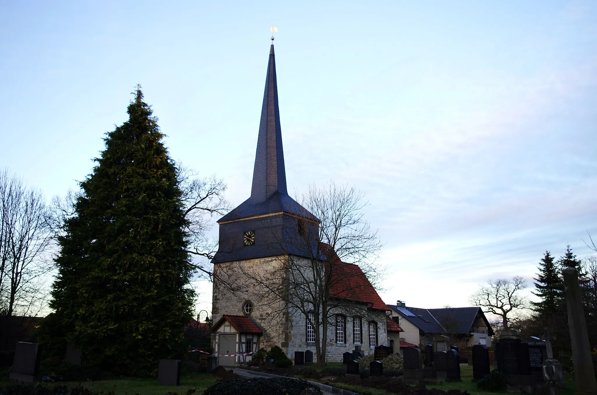 Photo showing: Sehnde Ortsteil Wassel in Niedersachsen. die Kirche steht unter Denkmalschutz,