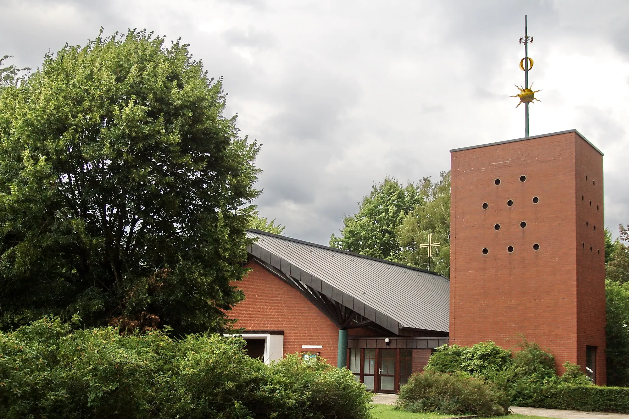 Photo showing: Bonifatius-Kirche Poggenhagen (Neustadt a.Rbg.)