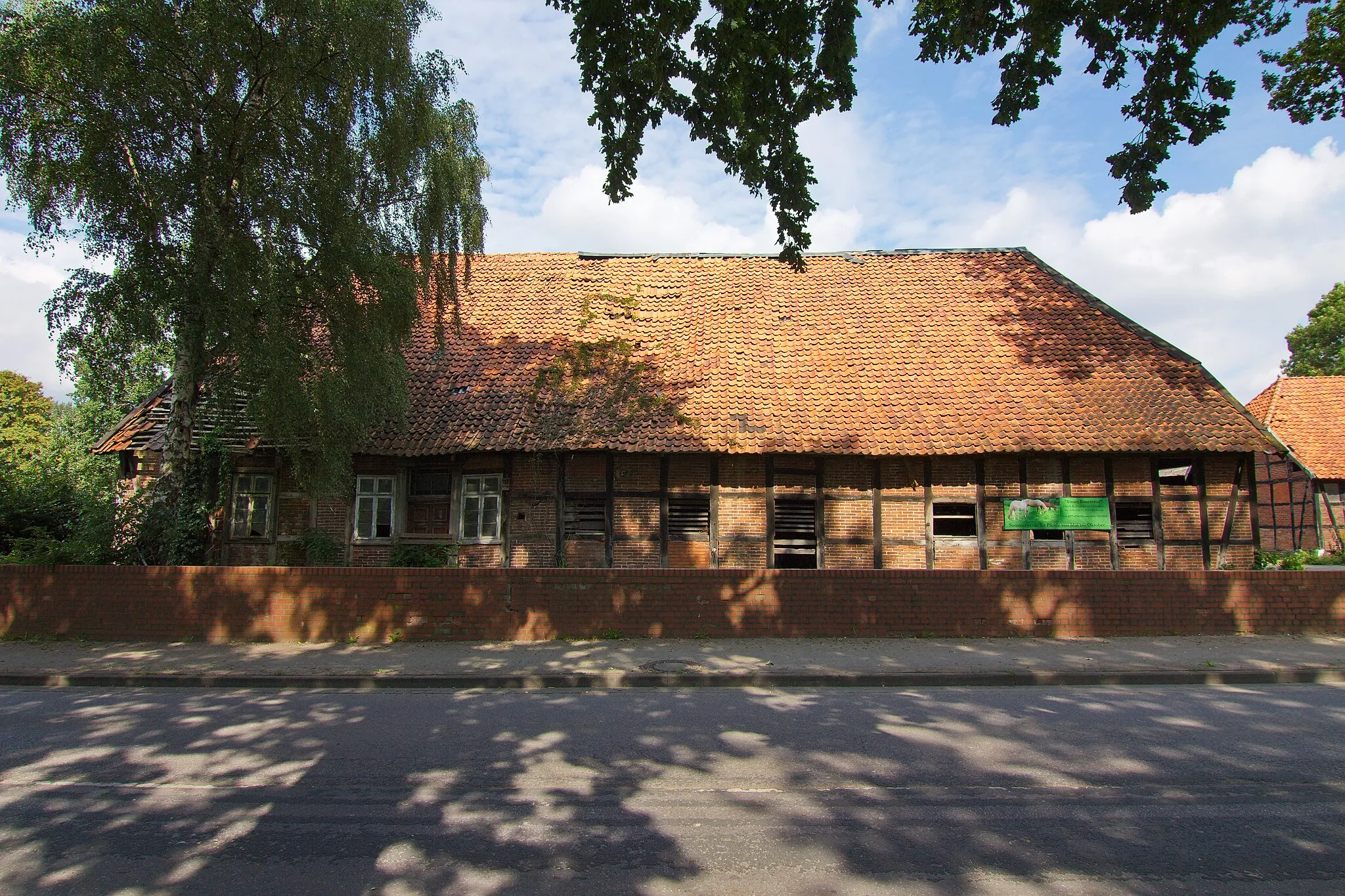 Photo showing: Vierständerhallenhaus Alte Zollstraße 24 in Abbensen (Wedemark), Niedersachsen, Deutschland