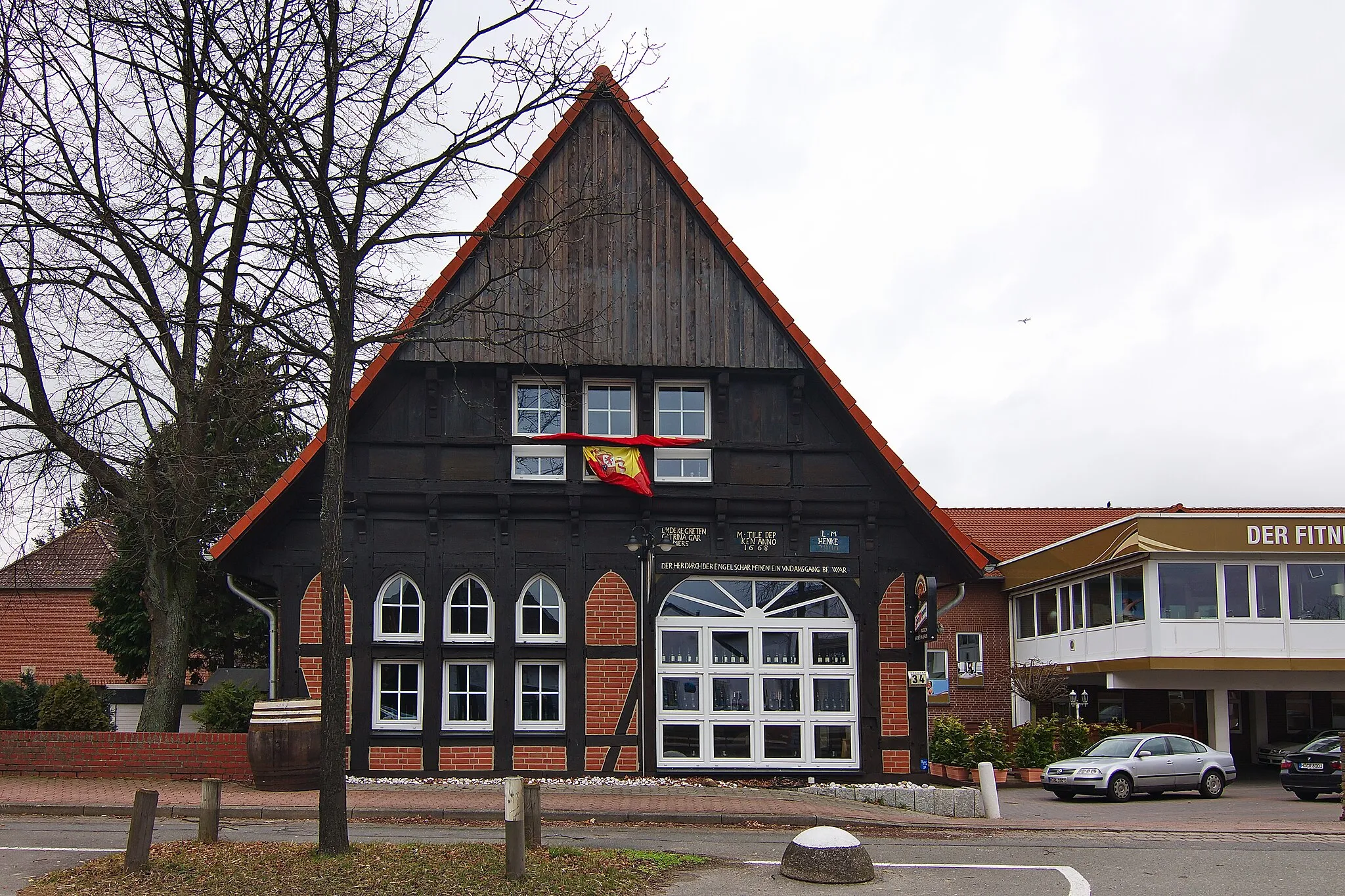 Photo showing: Hannoversche Straße in Altwarmbüchen (Isernhagen). Niedersachsen, Deutschland